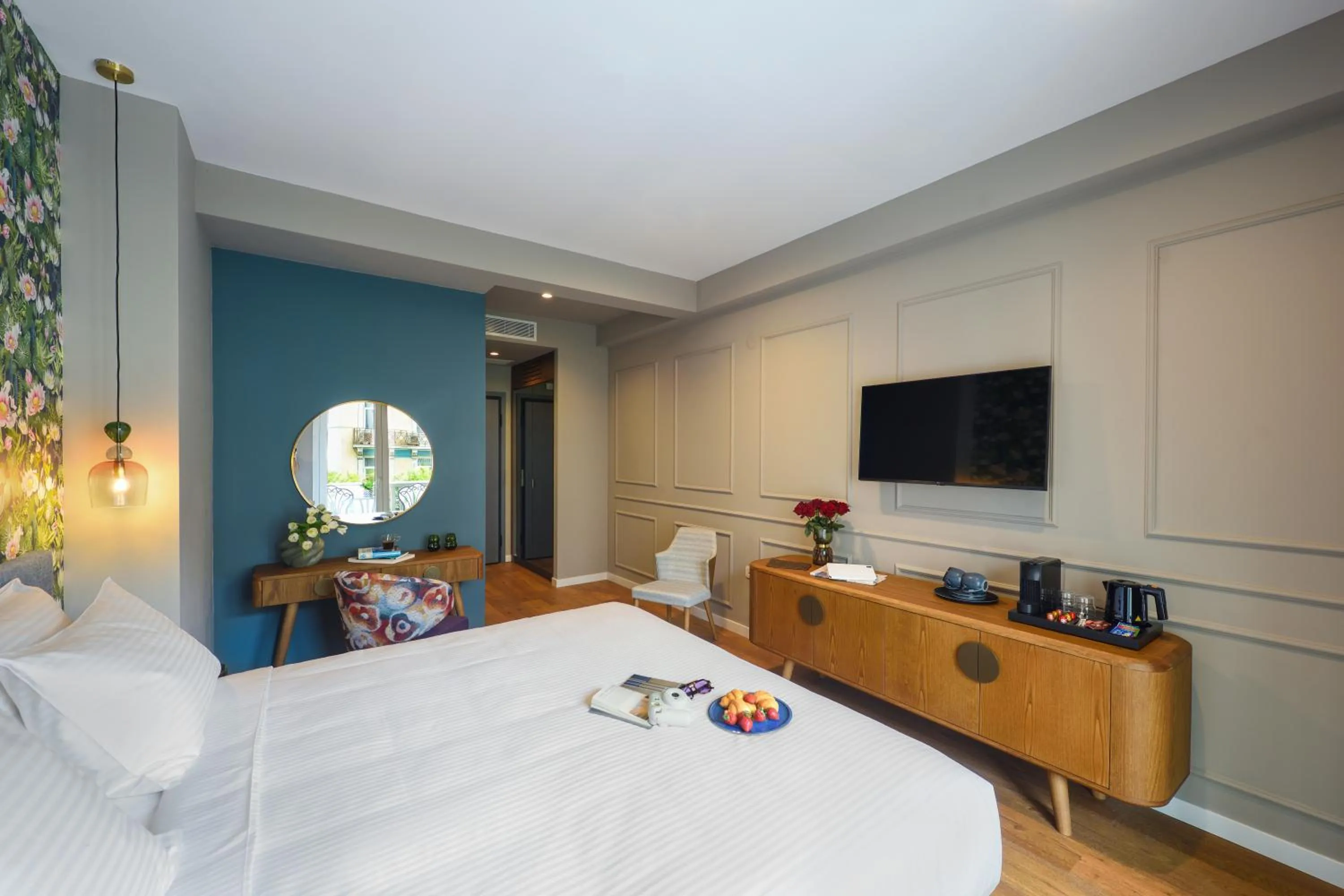 Bed in The Oscar Olympic Hotel