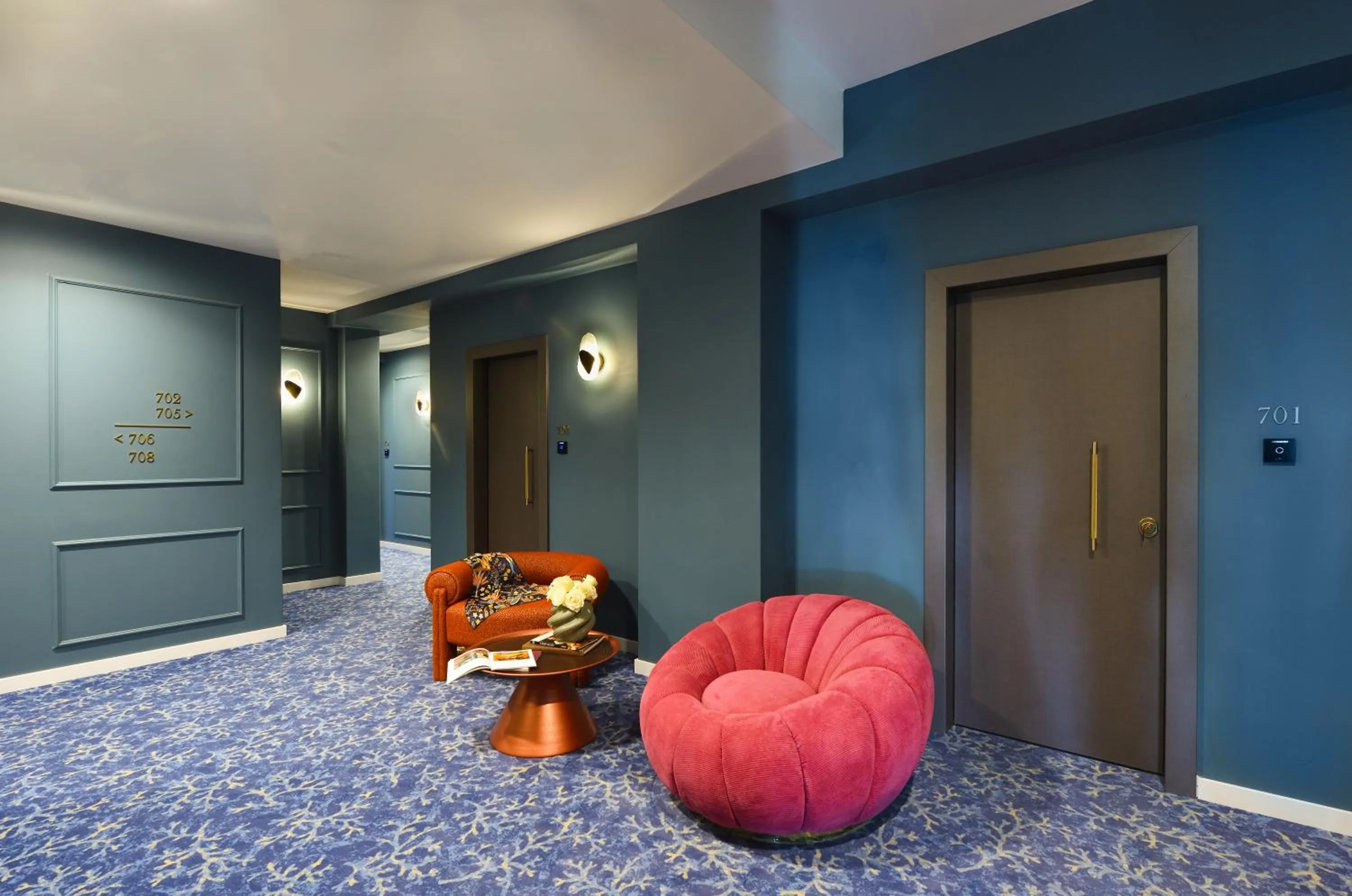 Seating area in The Oscar Olympic Hotel