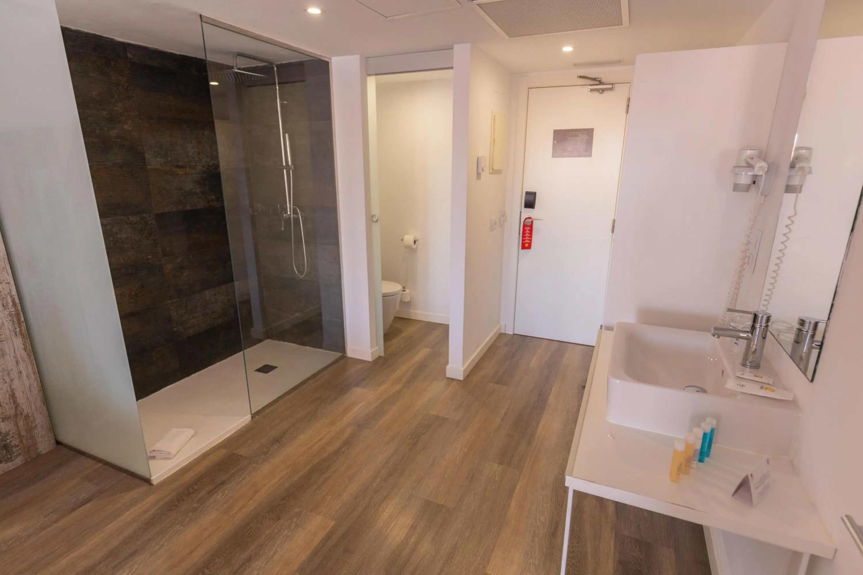 Shower in BQ Cala Ratjada