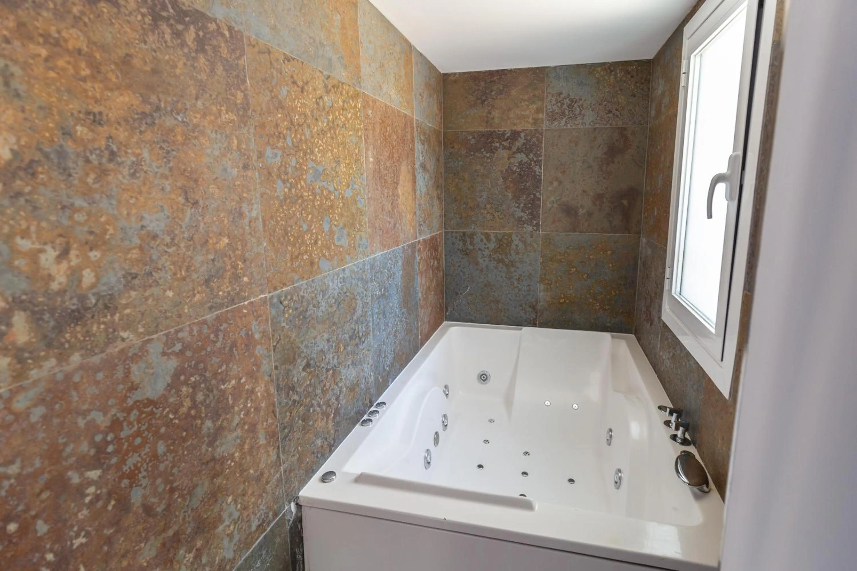 Bathroom in BQ Cala Ratjada