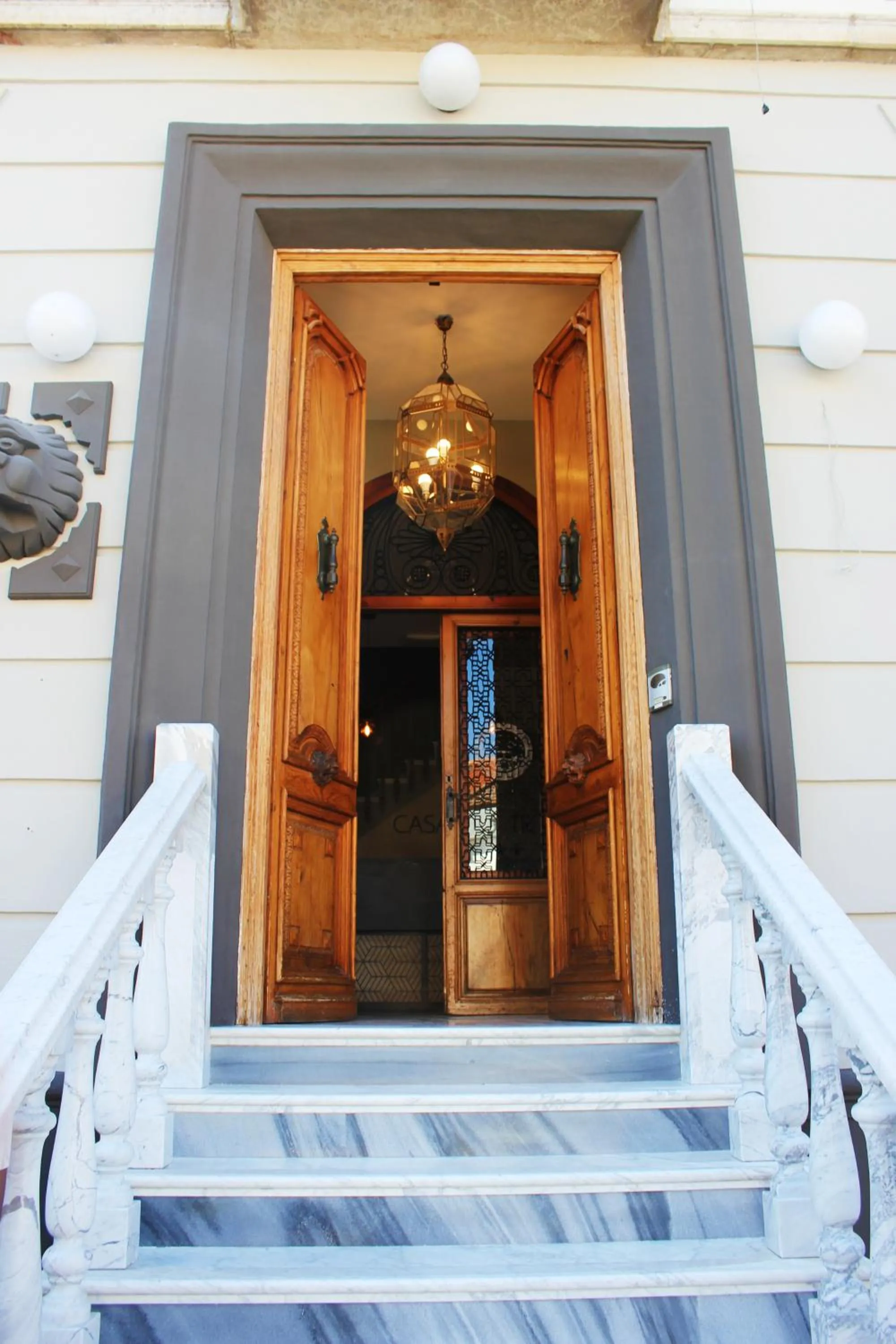 Facade/entrance in Casa del Trigo