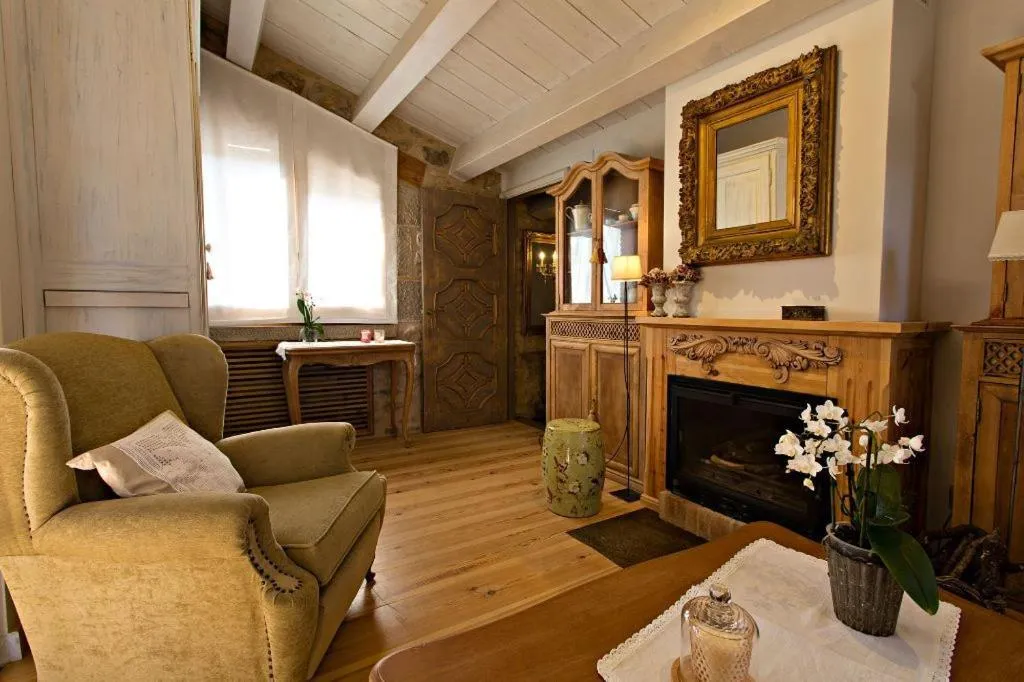 Living room in La Vella Farga Hotel