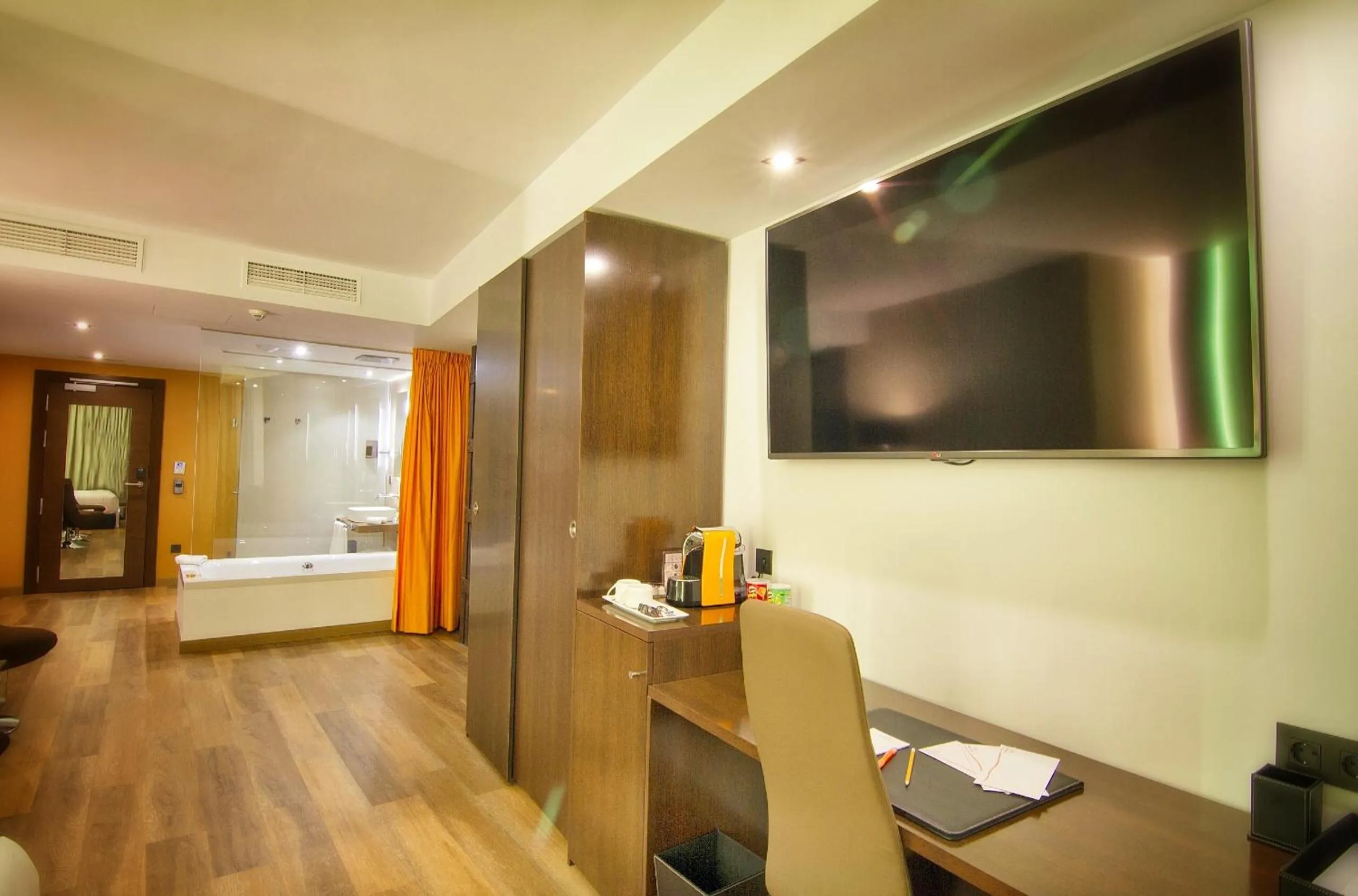 Photo of the whole room, Bed in MB Boutique Hotel - Adults Recommended