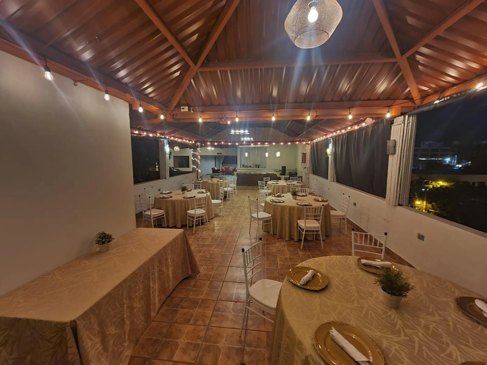 BBQ facilities in Humuya Inn