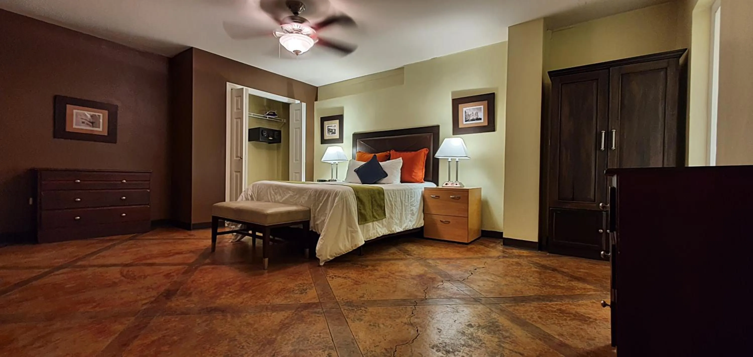 Bedroom, Bed in Humuya Inn