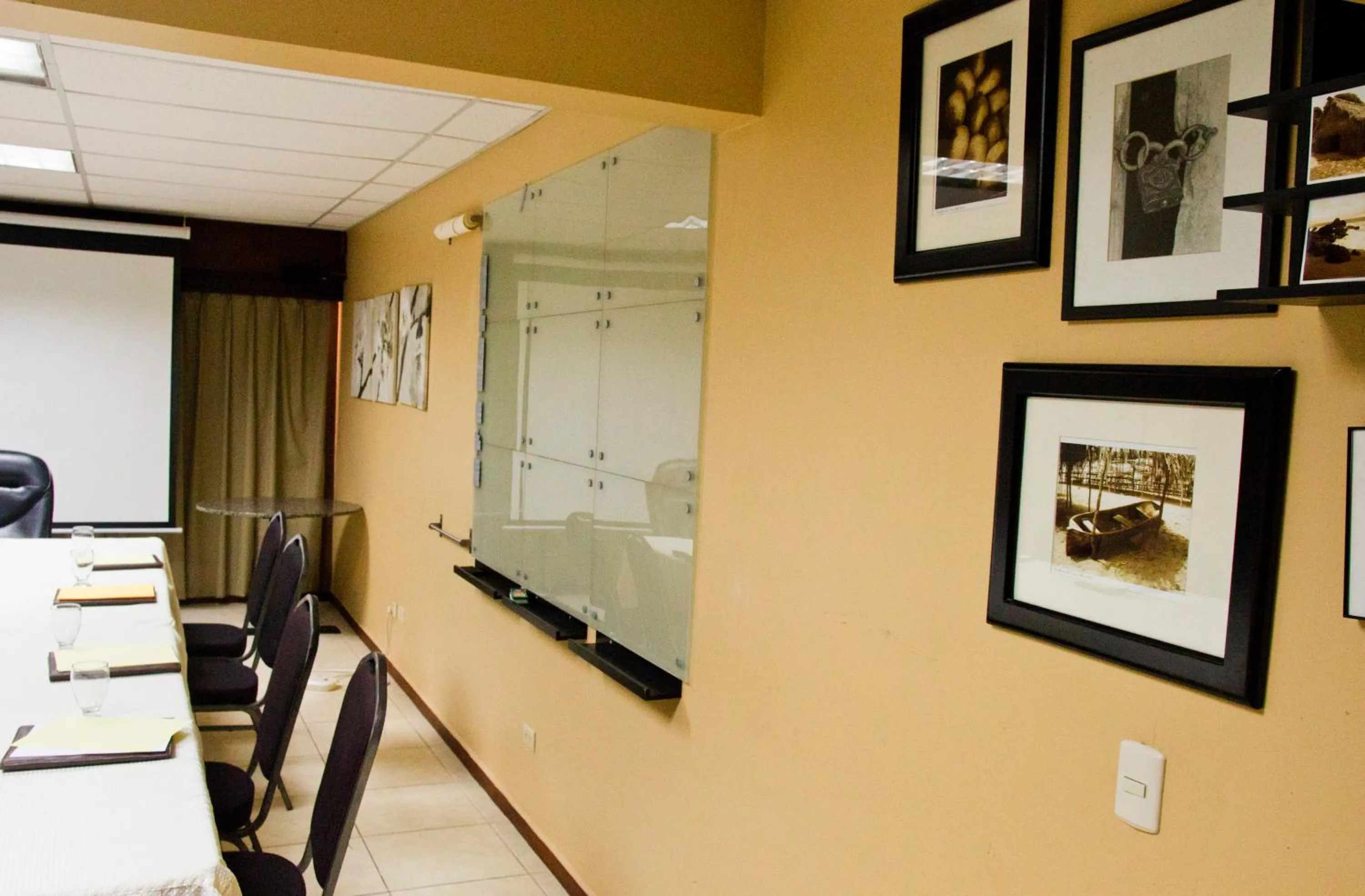 Living room in Humuya Inn