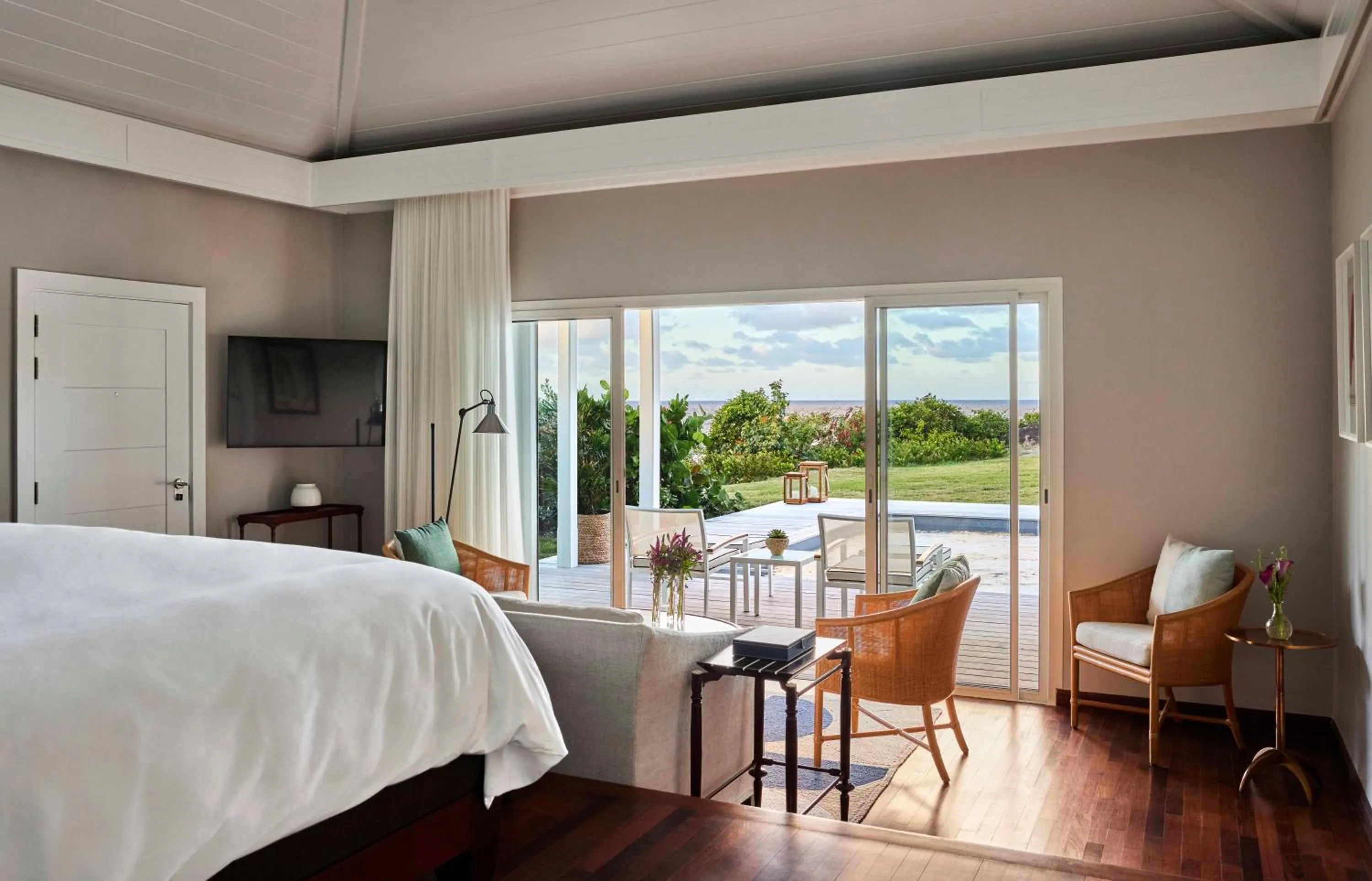 Patio, Bed in Rosewood Le Guanahani St Barth