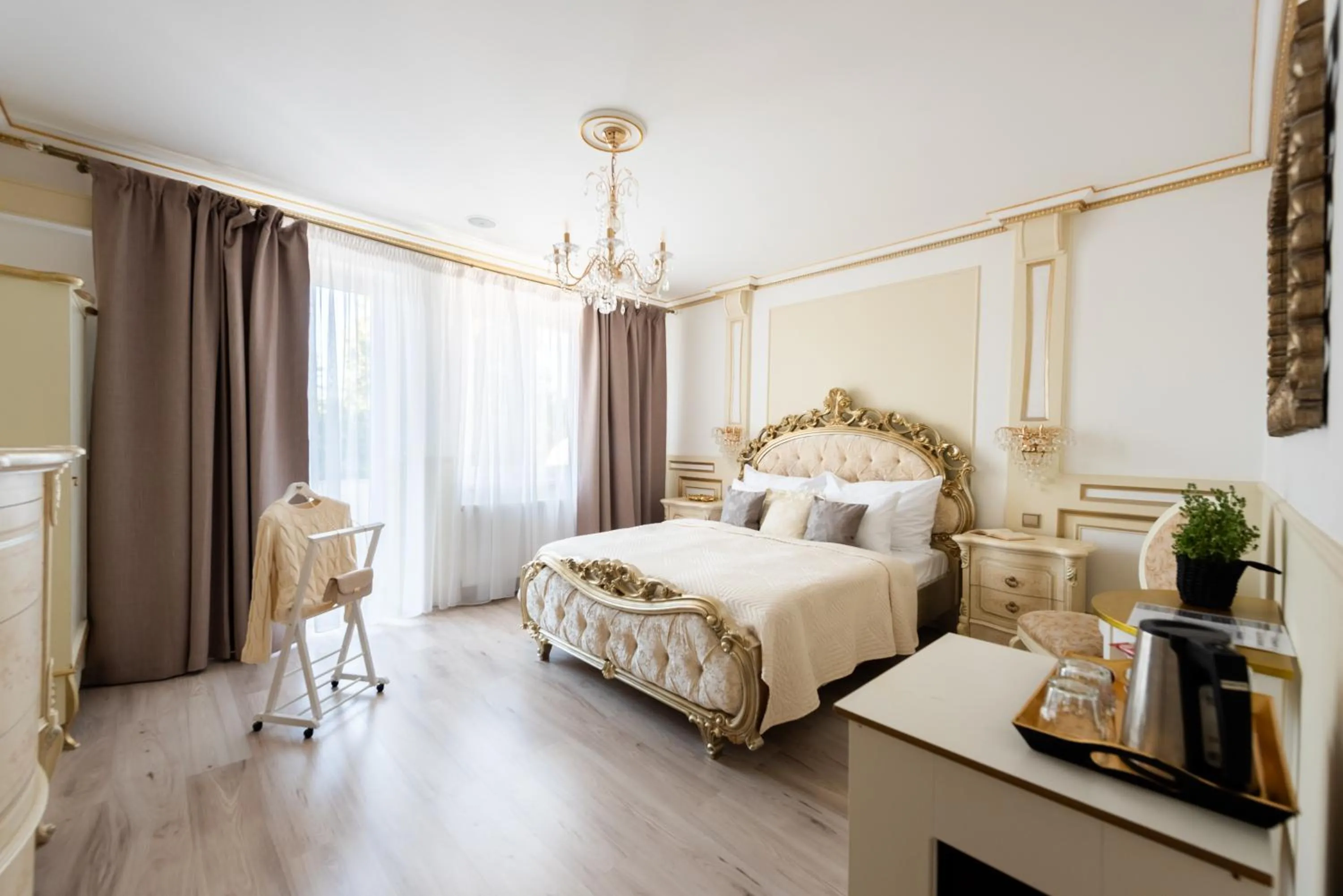 Bed in Wellness & SPA boutique Hotel pod lipkami Prague