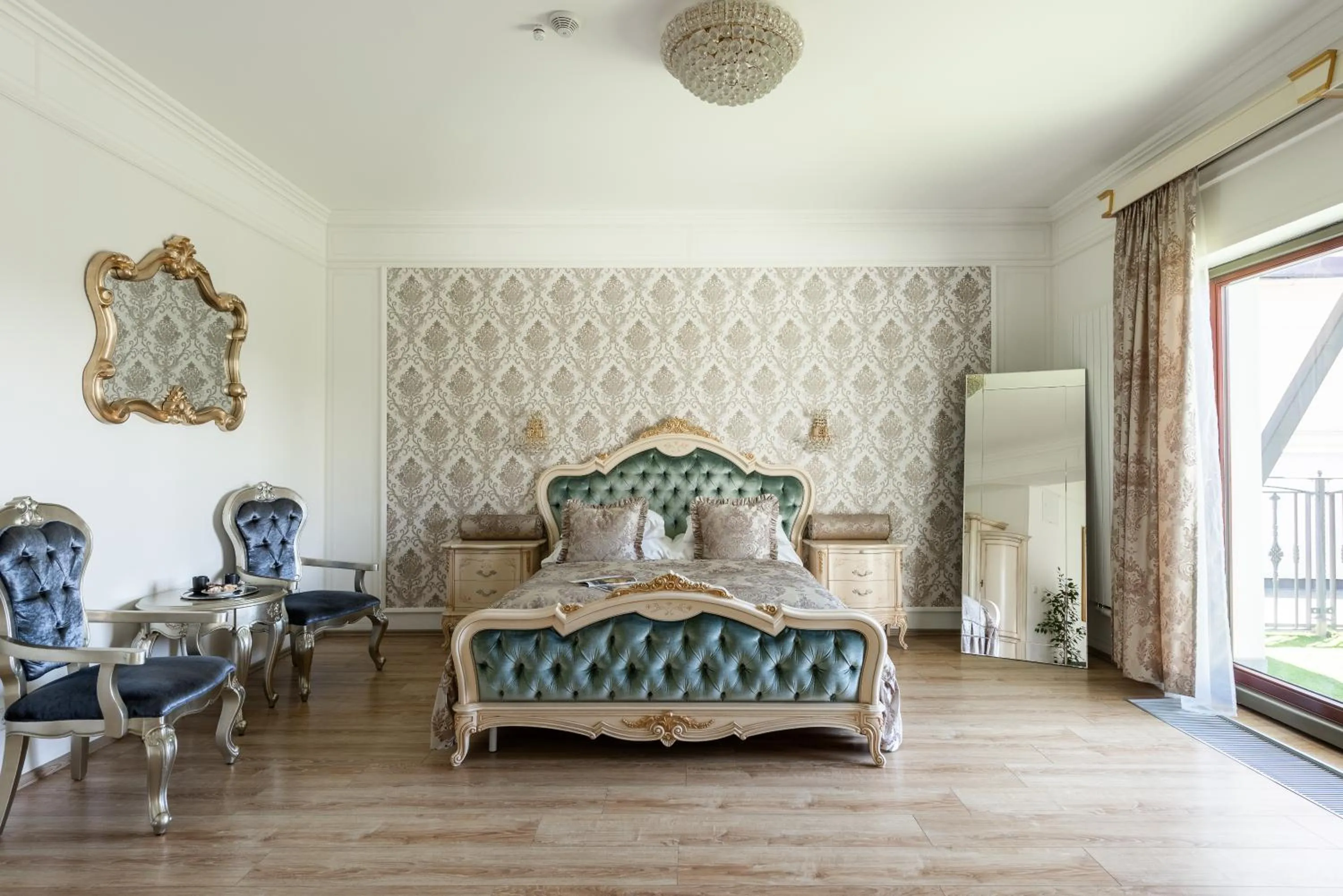 Bed in Wellness & SPA boutique Hotel pod lipkami Prague