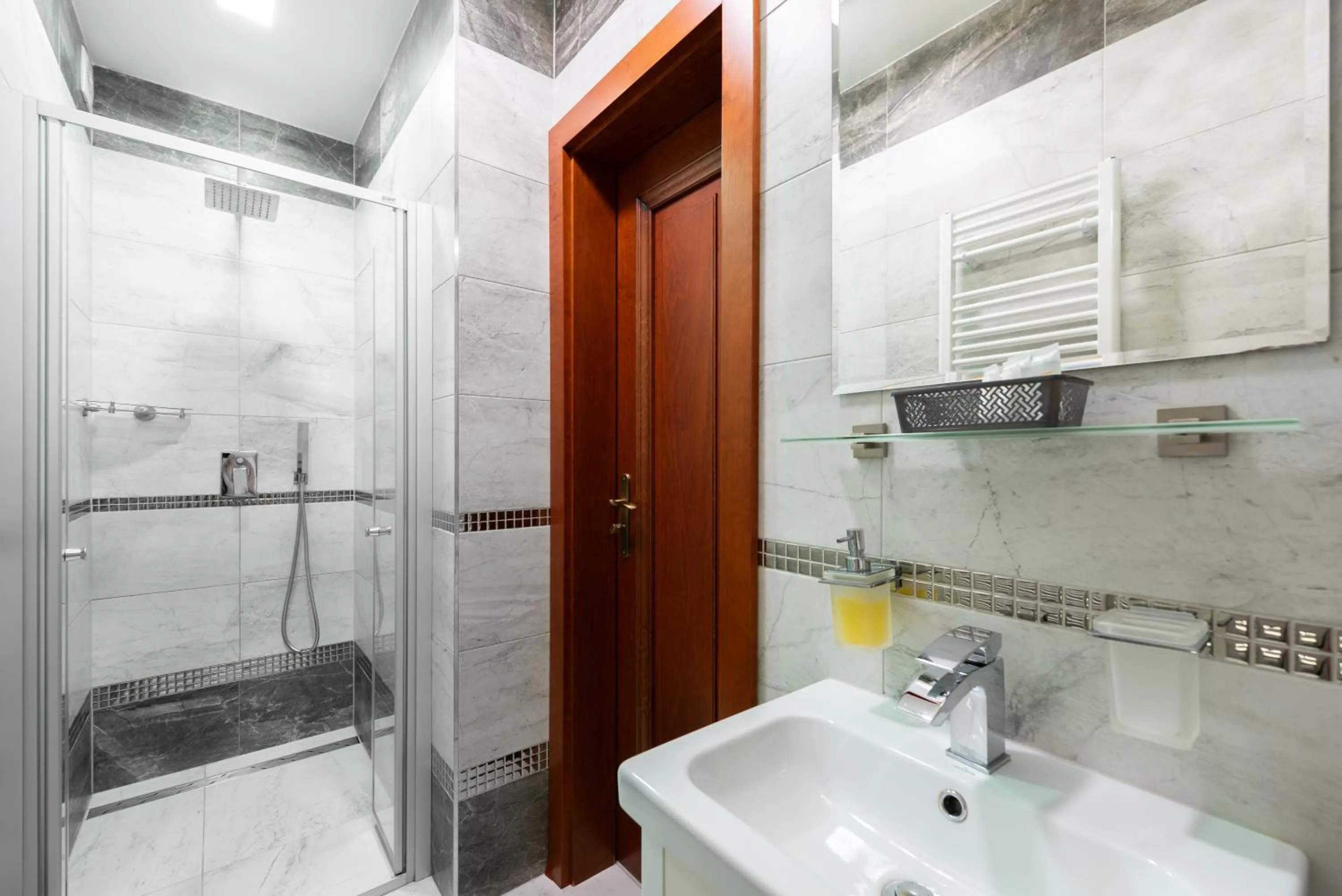 Shower in Wellness & SPA boutique Hotel pod lipkami Prague