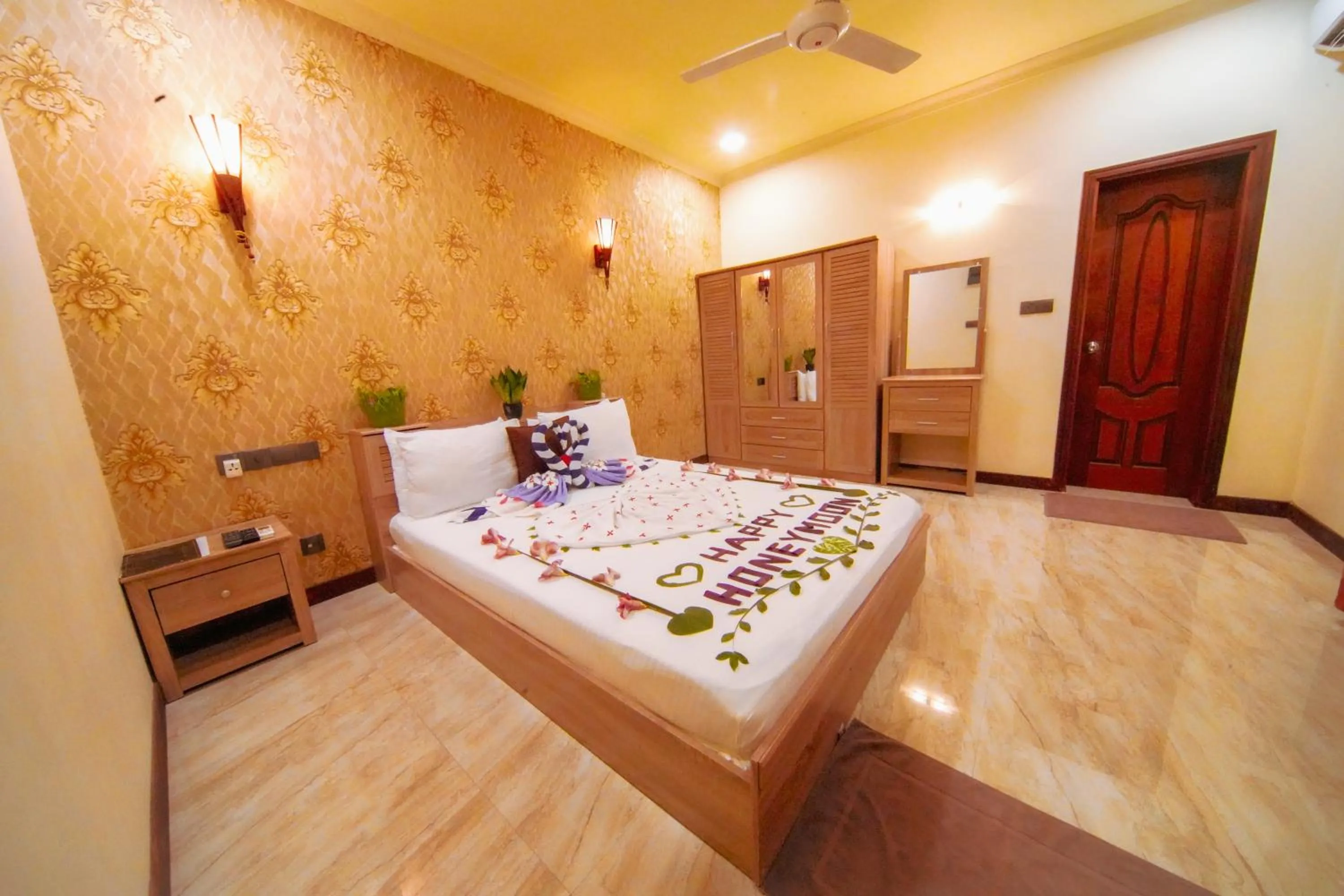 Bed in Banyan Villa Maldives Dhangethi