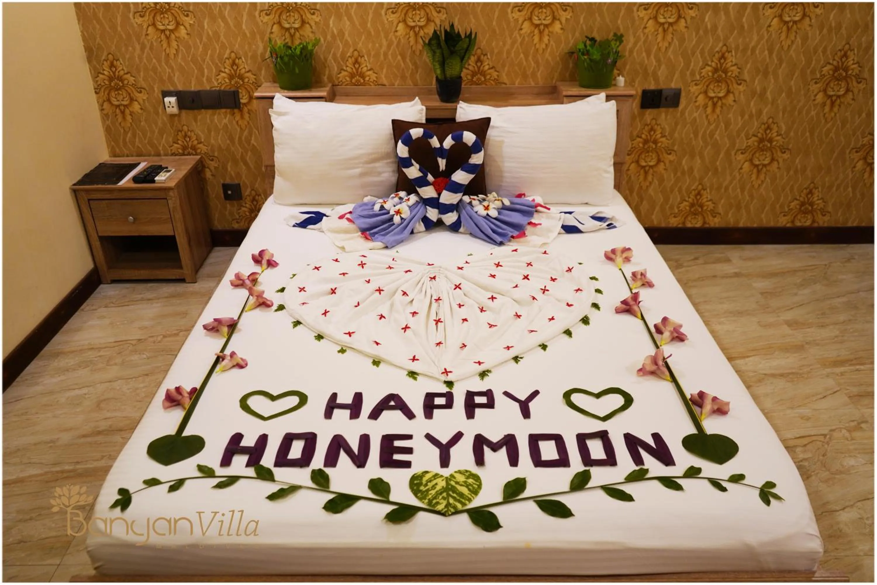 Bed in Banyan Villa Maldives Dhangethi