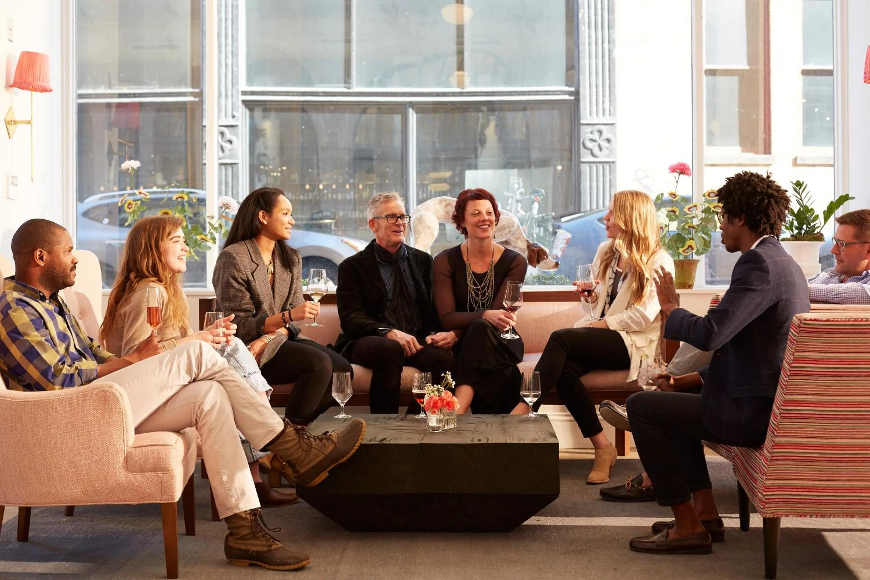 Communal lounge/ TV room in Quirk Hotel Richmond