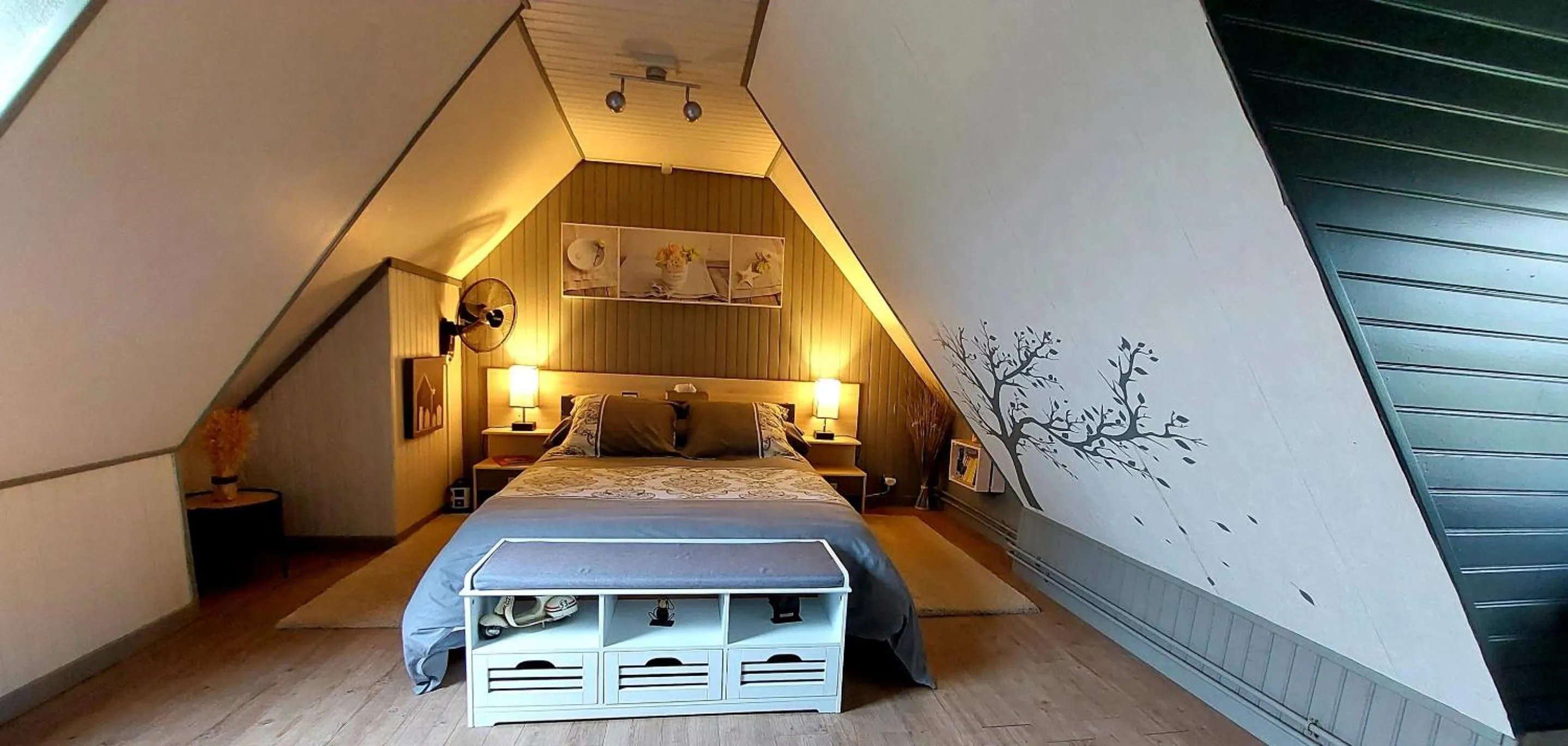 Bedroom, Bed in La Longère Des Nuits De Varenne