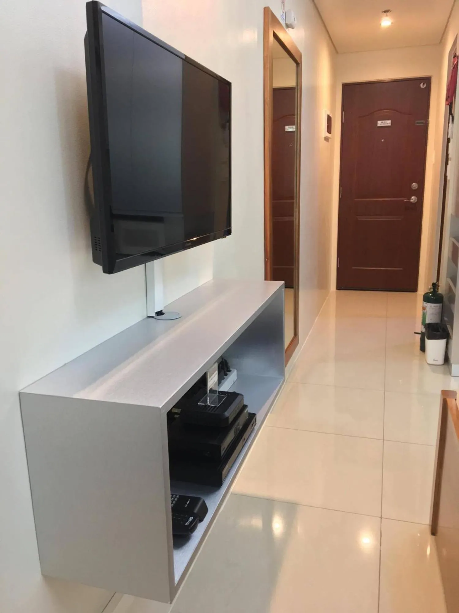 TV and multimedia in Studio Unit at The Beacon Makati