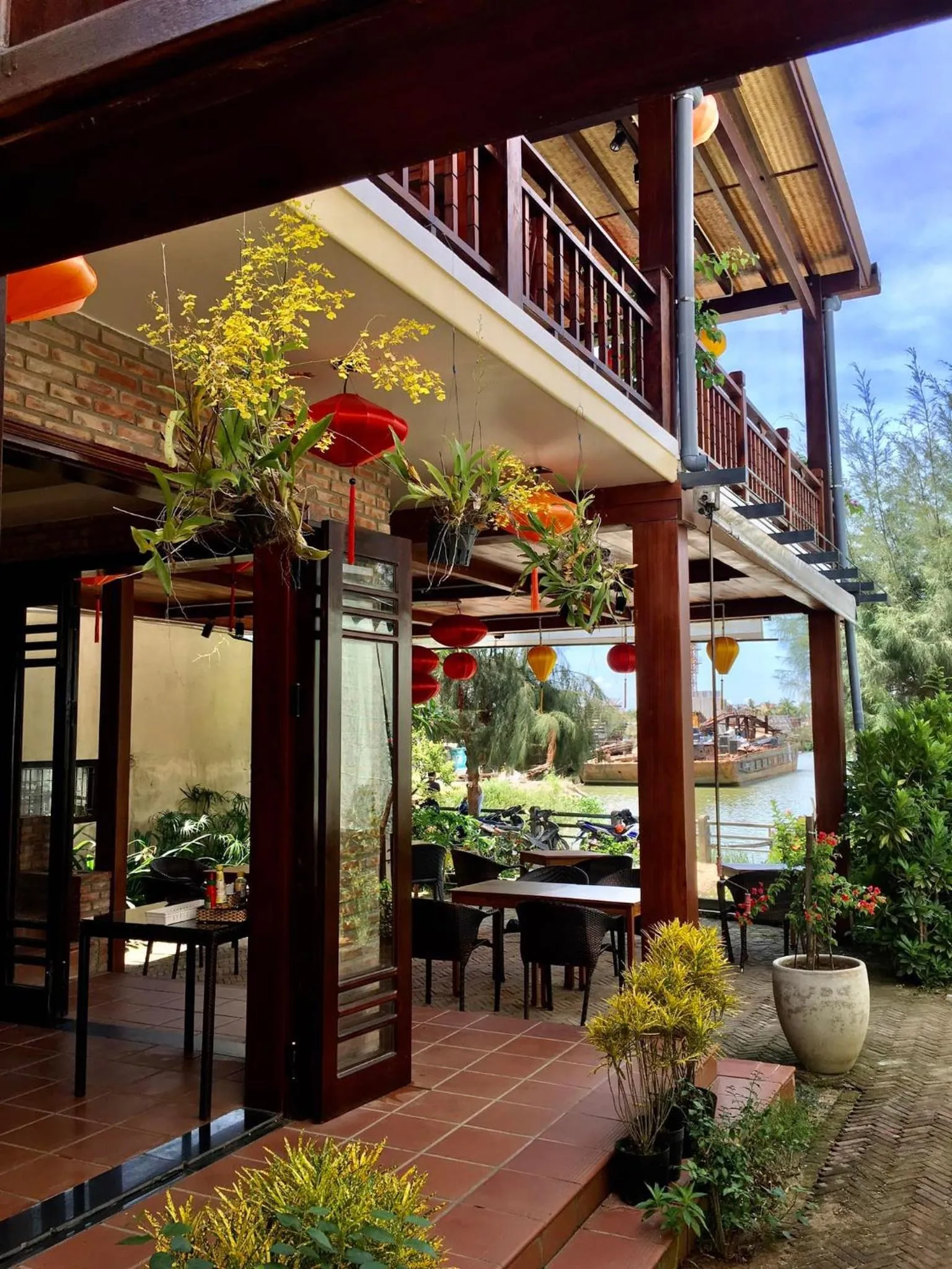 Restaurant/places to eat in Villa Orchid Garden Riverside Hoi An