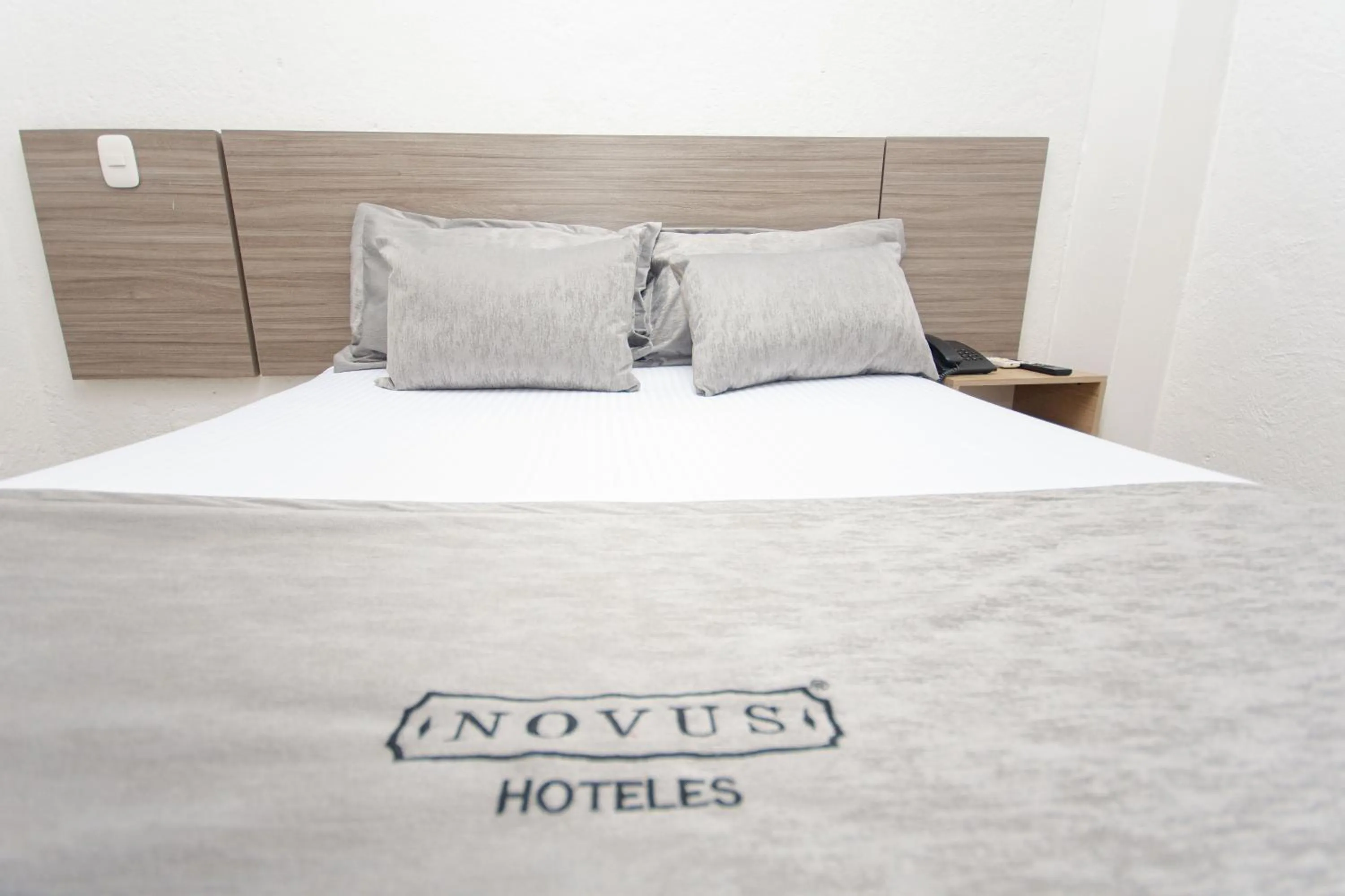 Bed in Novus Laureles