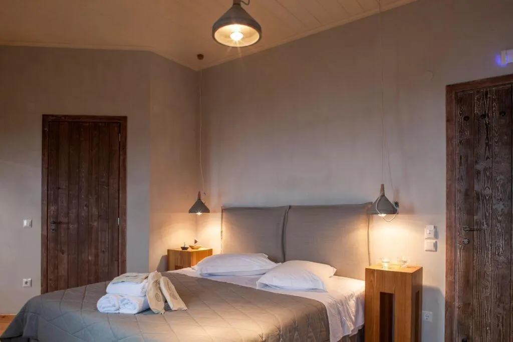 Bed in Kalderimi Country House