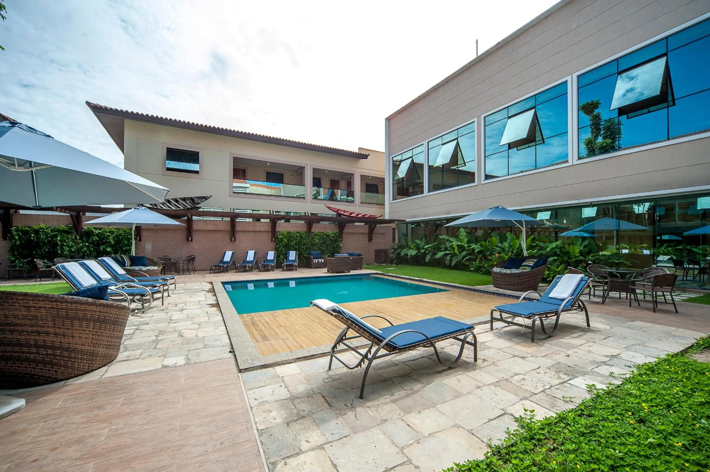 Swimming pool in Atrium Hotel Quinta De Pedras