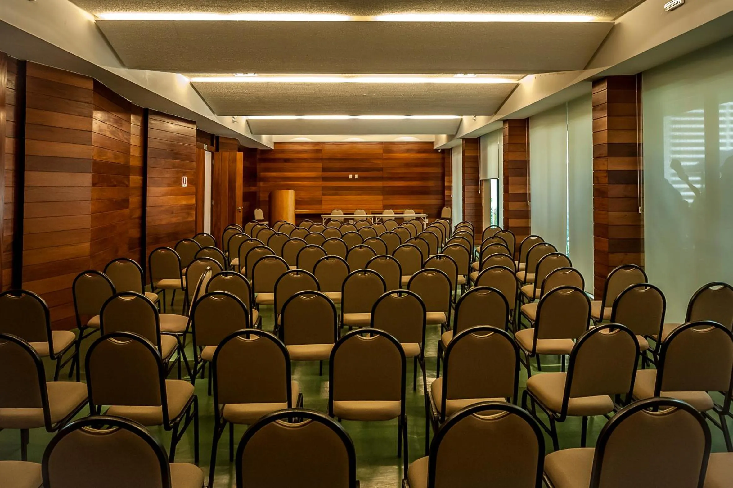 Meeting/conference room in Atrium Hotel Quinta De Pedras