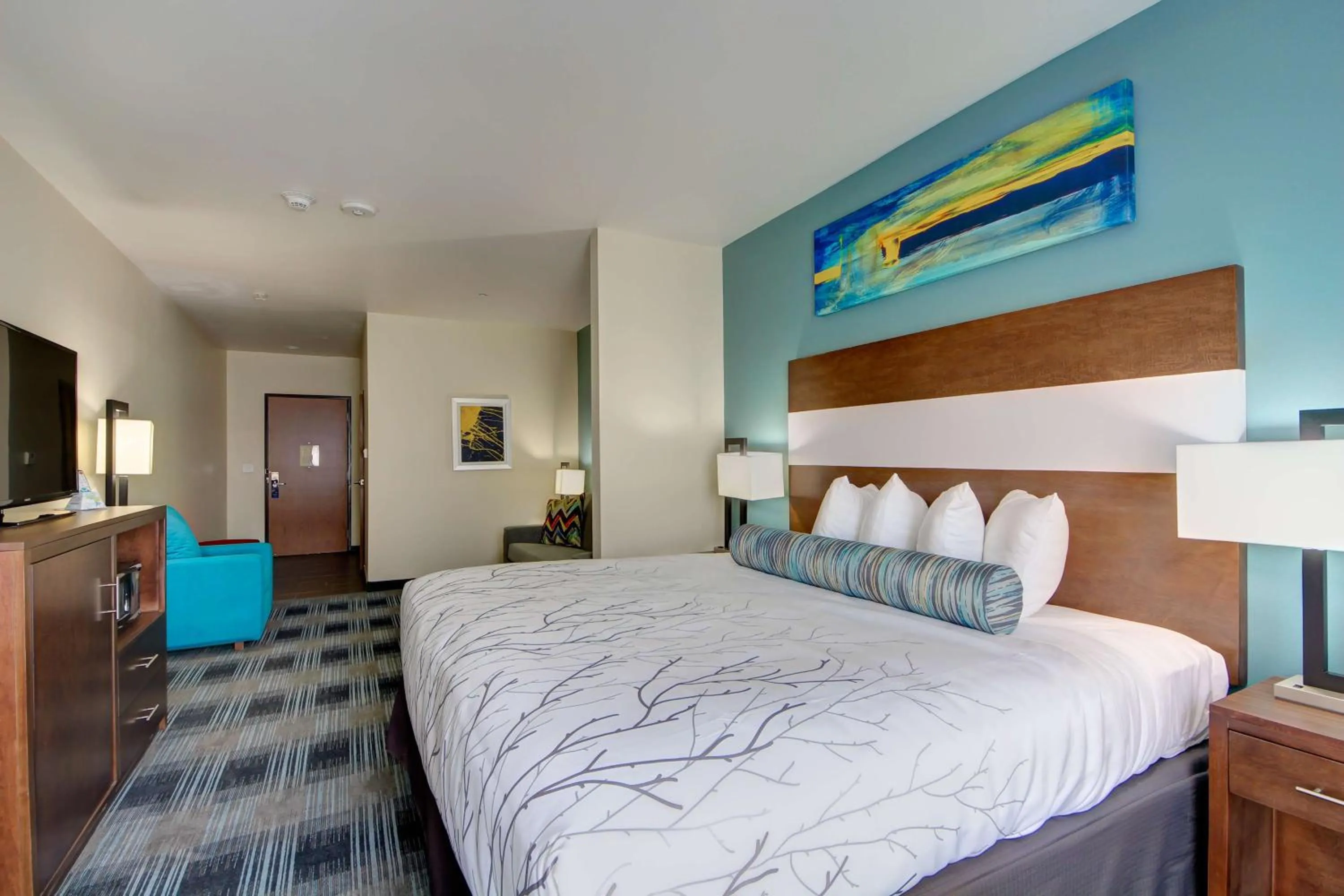 Photo of the whole room in Best Western PLUS Inn of Muskogee