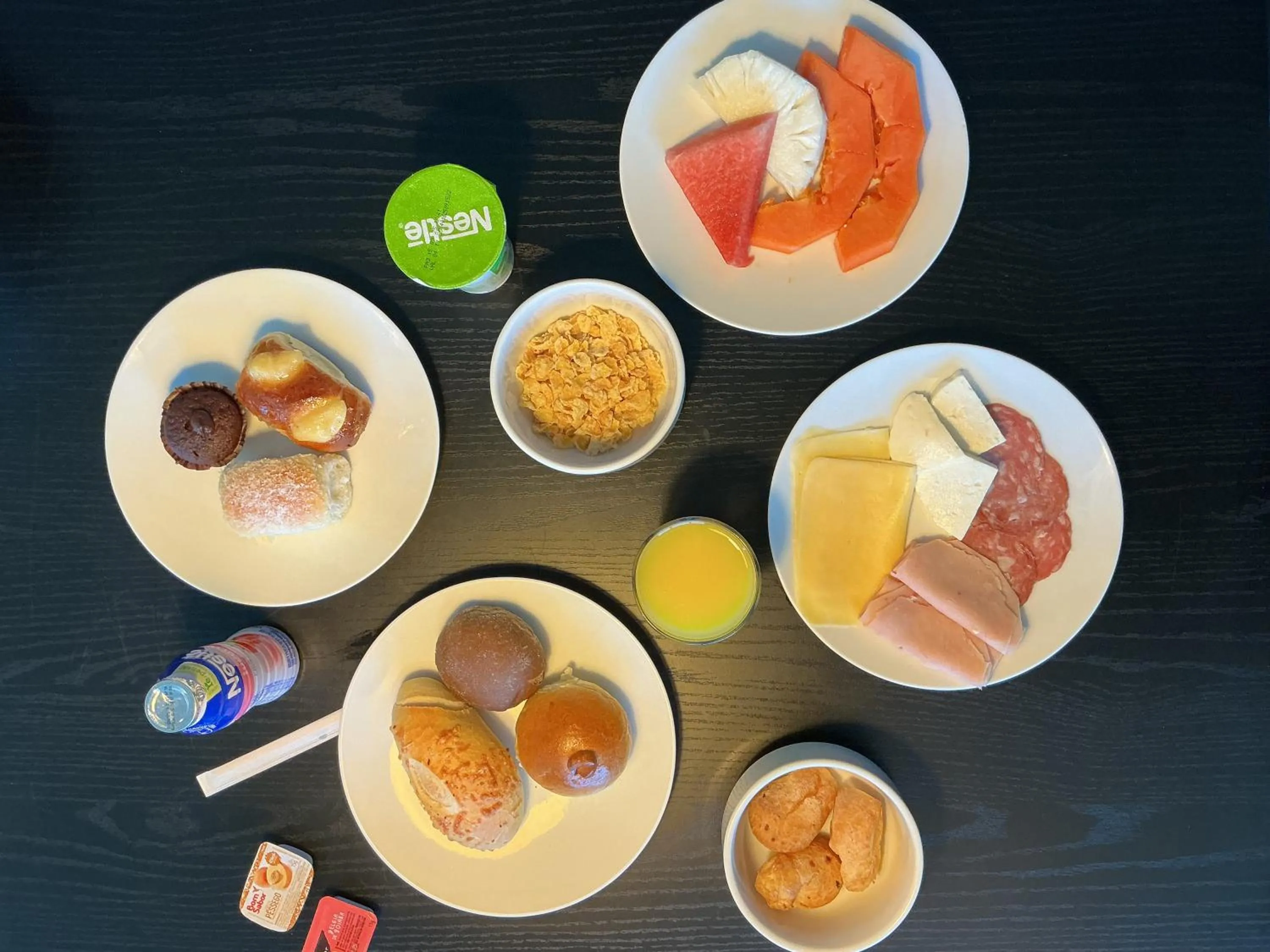 Breakfast in Blue Tree Premium Alphaville