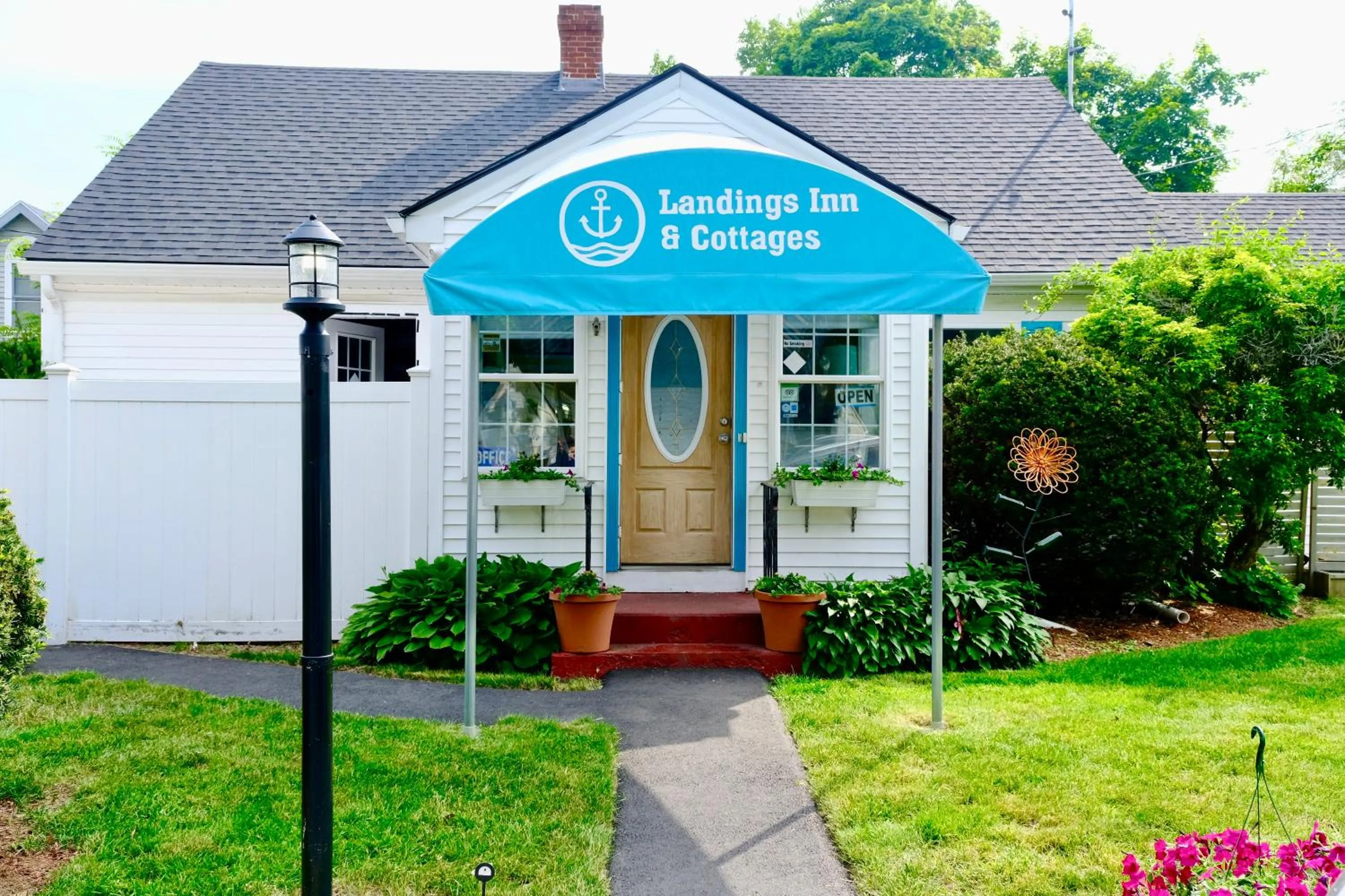 Property building in The Landings Inn and Cottages at Old Orchard Beach