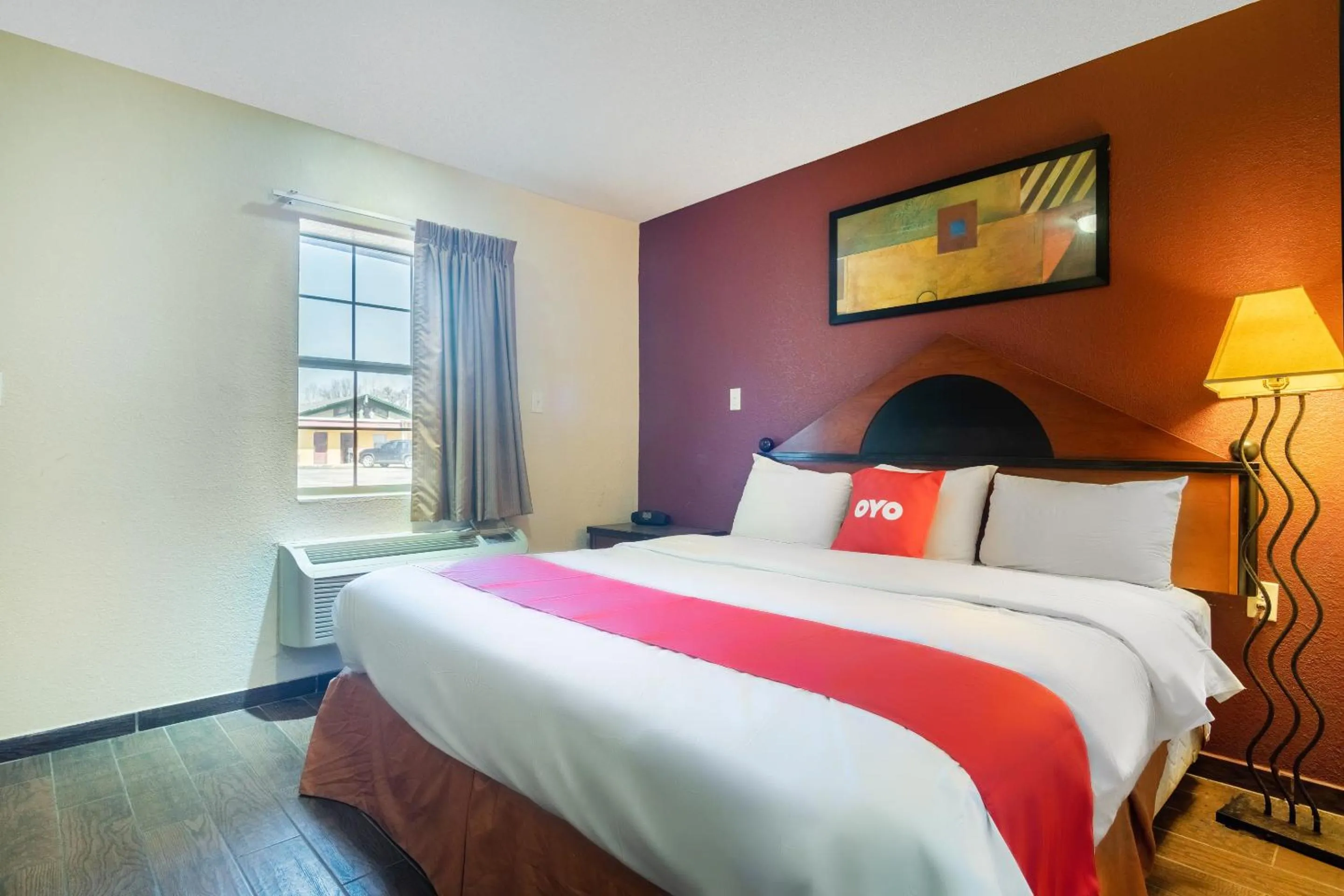 Bedroom in OYO Hotel Blytheville AR I-55