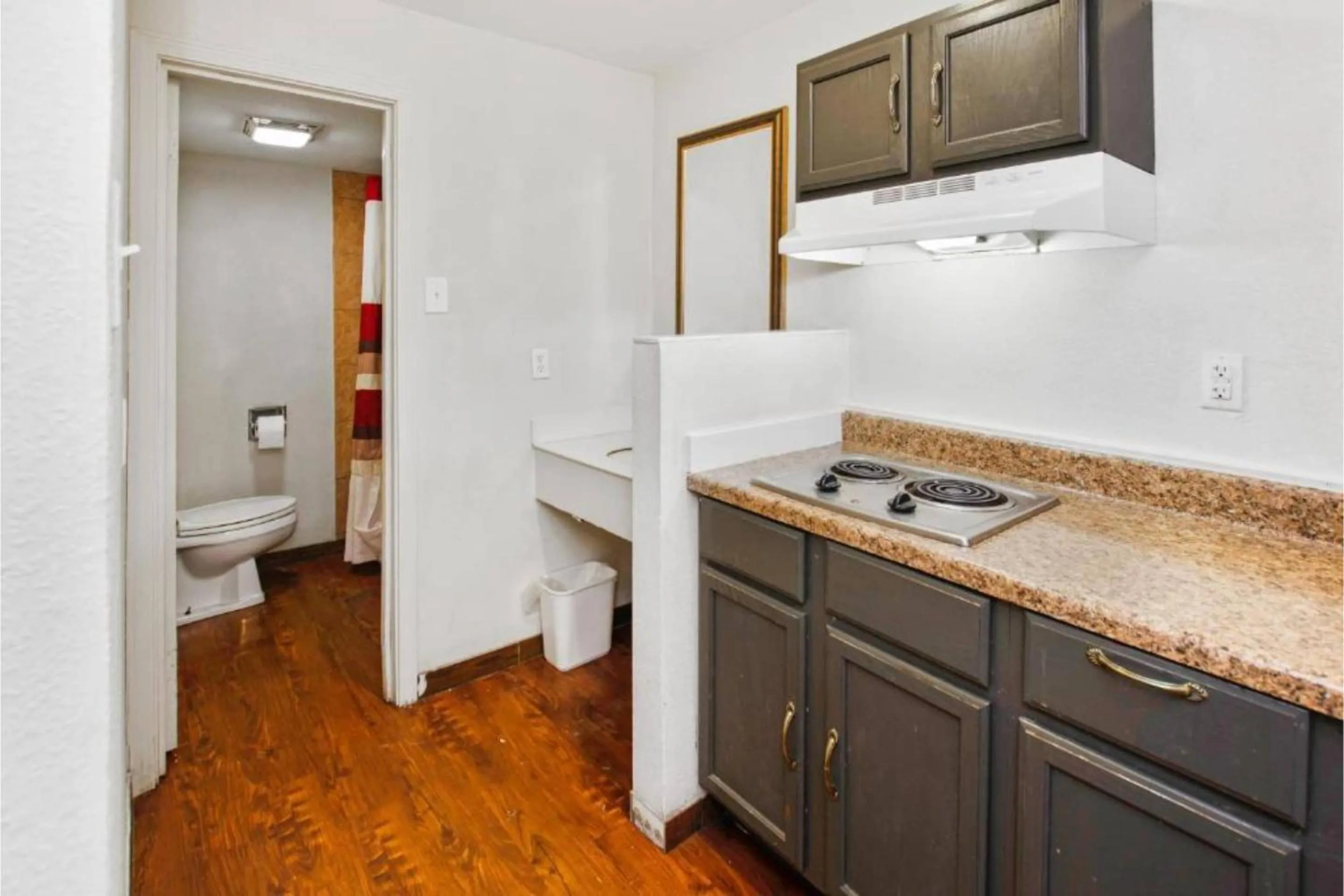 Bathroom in OYO Hotel Blytheville AR I-55