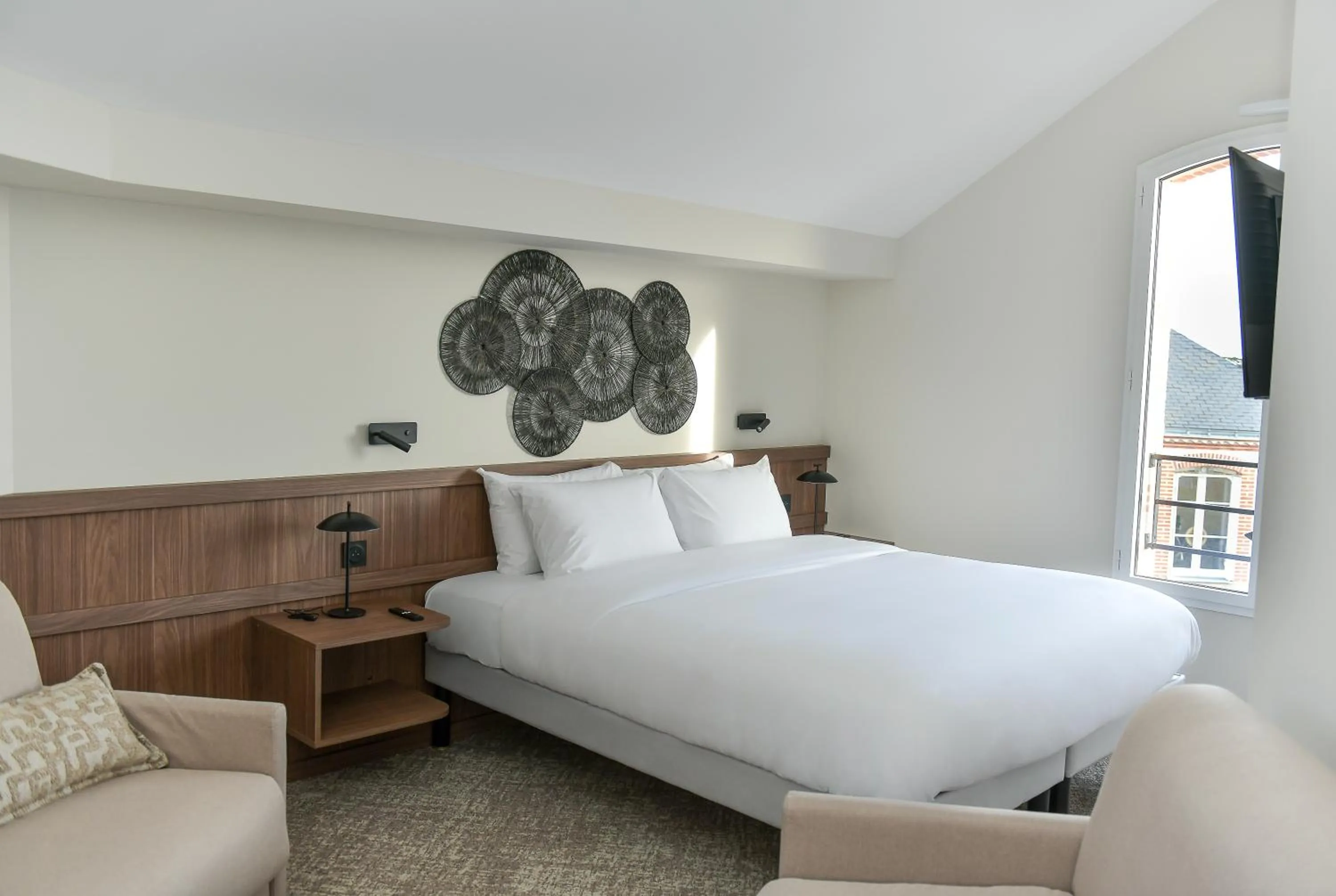 Bedroom, Bed in Hotel Rivella - The Originals Boutique