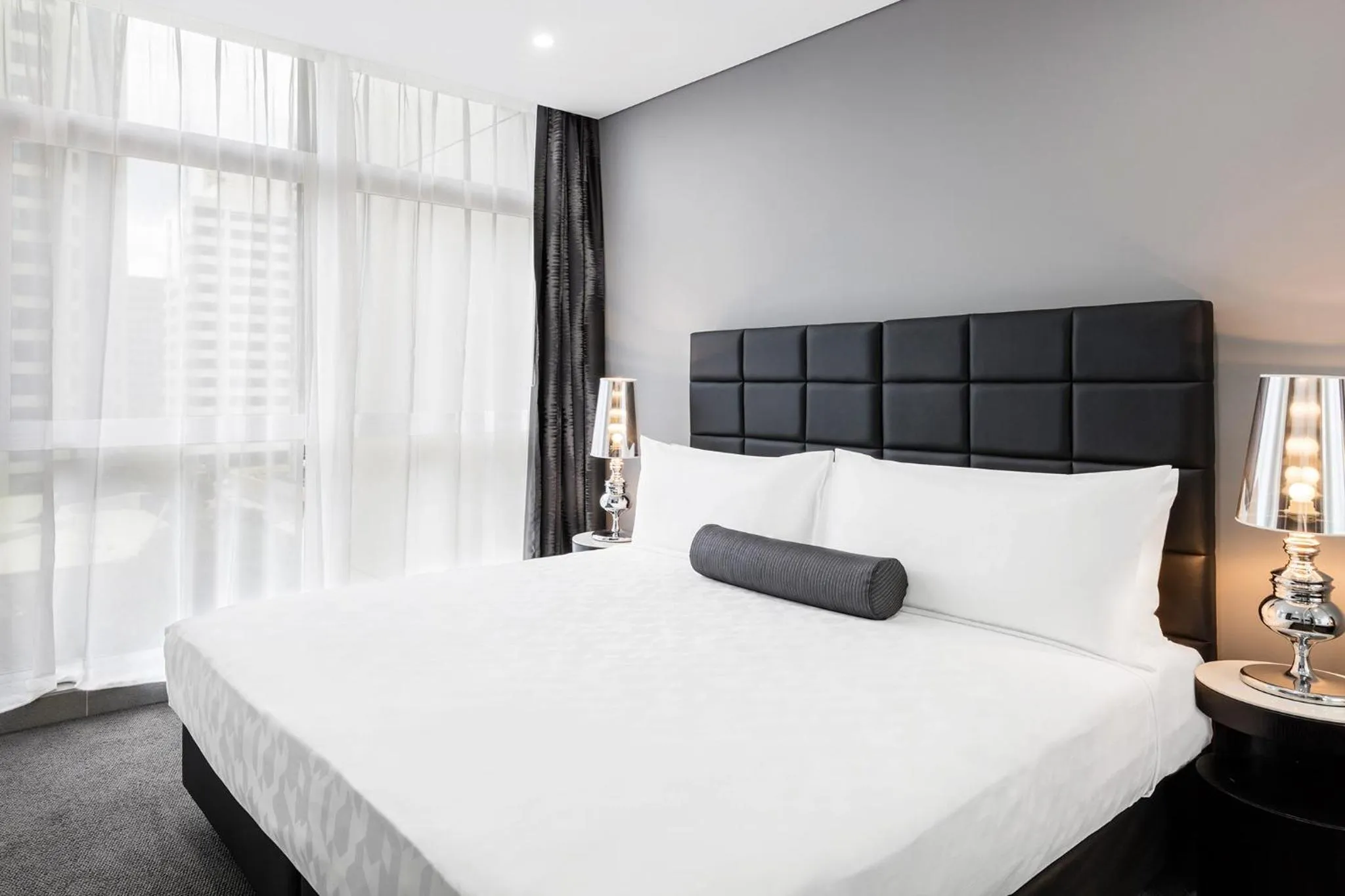 Bed in Meriton Suites Chatswood