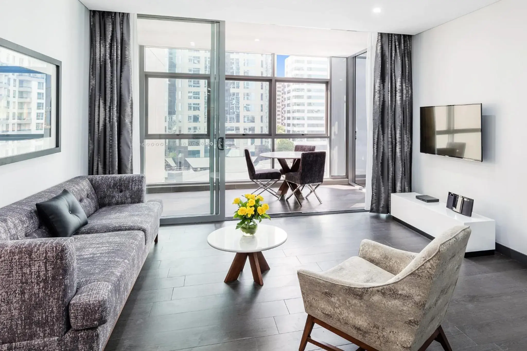 One Bedroom Modern Suite in Meriton Suites Chatswood One Bedroom Modern Suite in Meriton Suites Chatswood