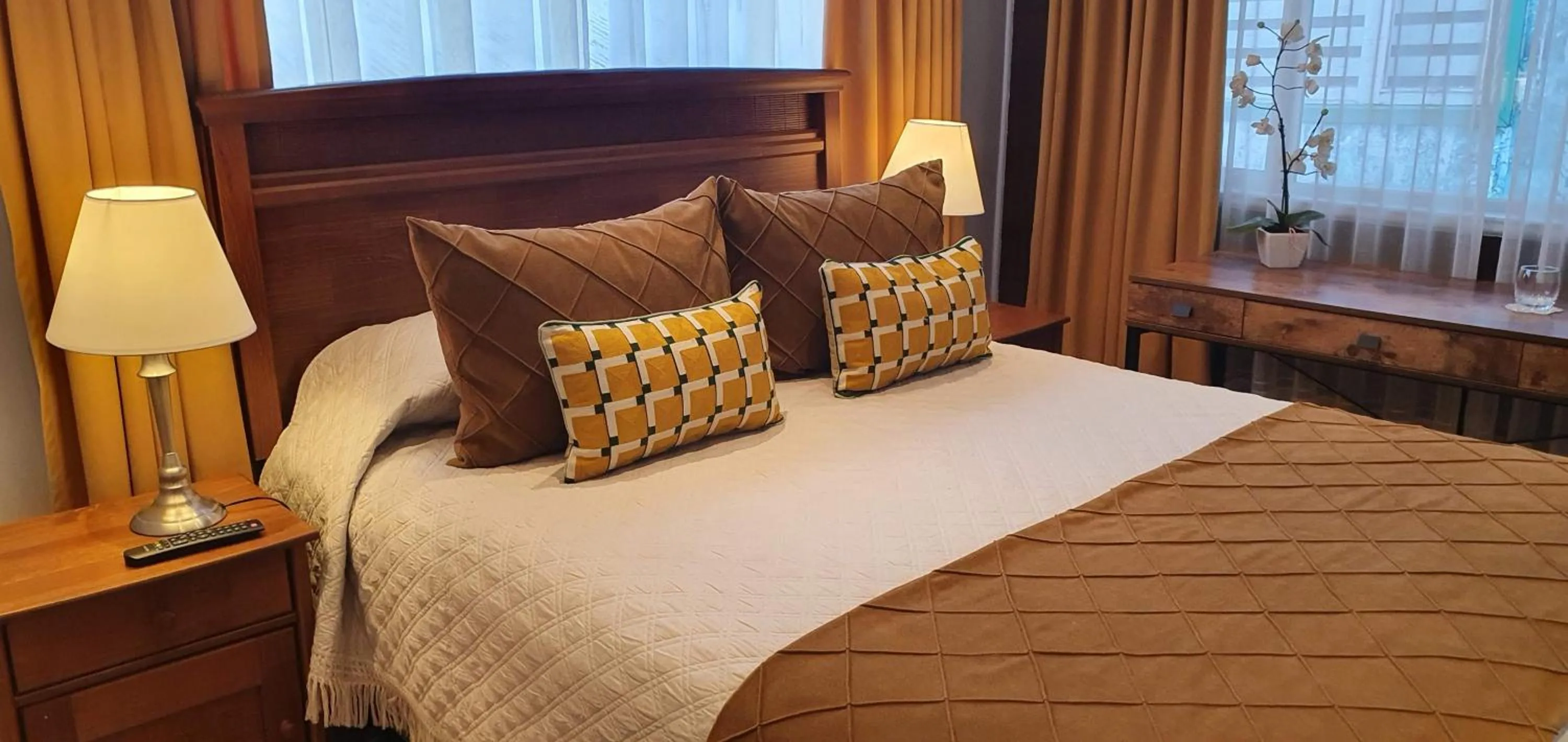 Bed in Hotel Puerta del Lago