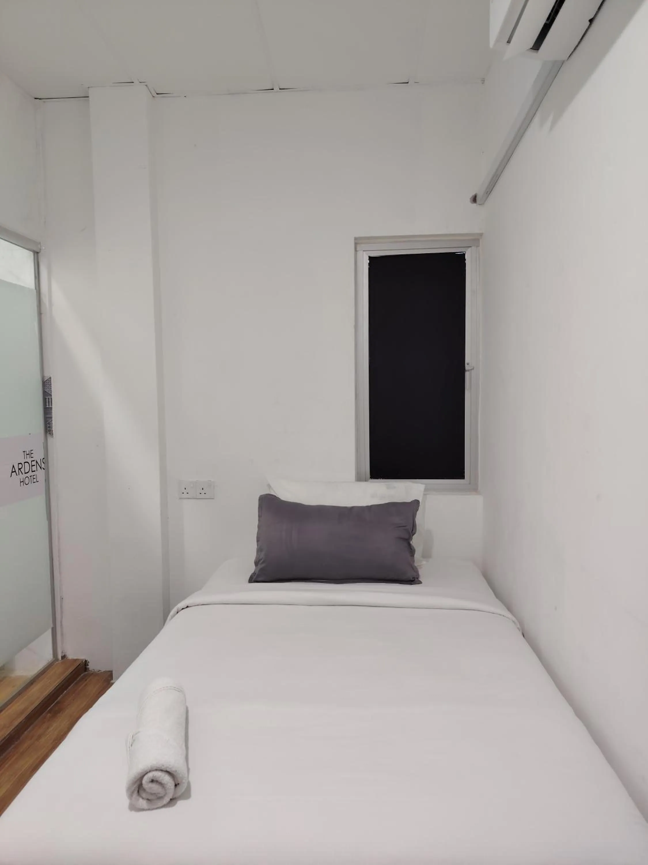 Bed in The Ardens Hotel - Pekan Nenas, Pontian