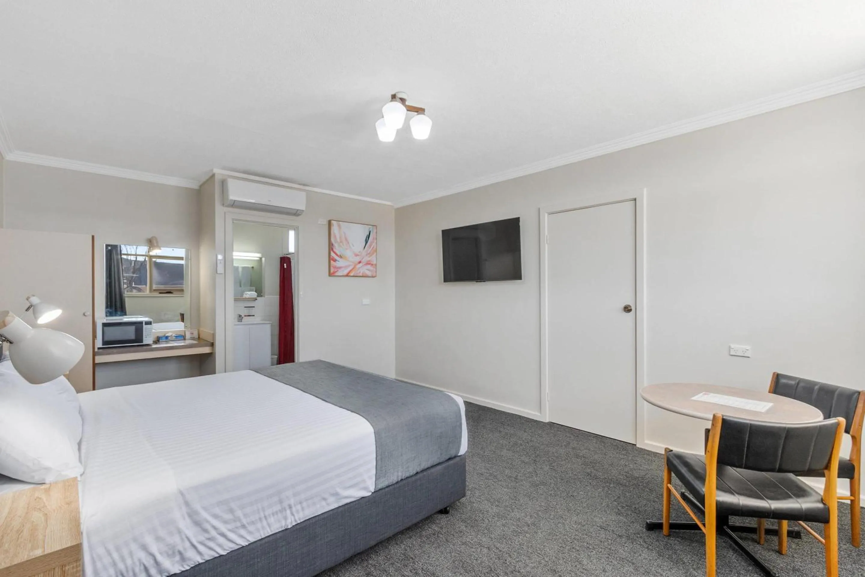 Bedroom, Bed in Econo Lodge Port Augusta