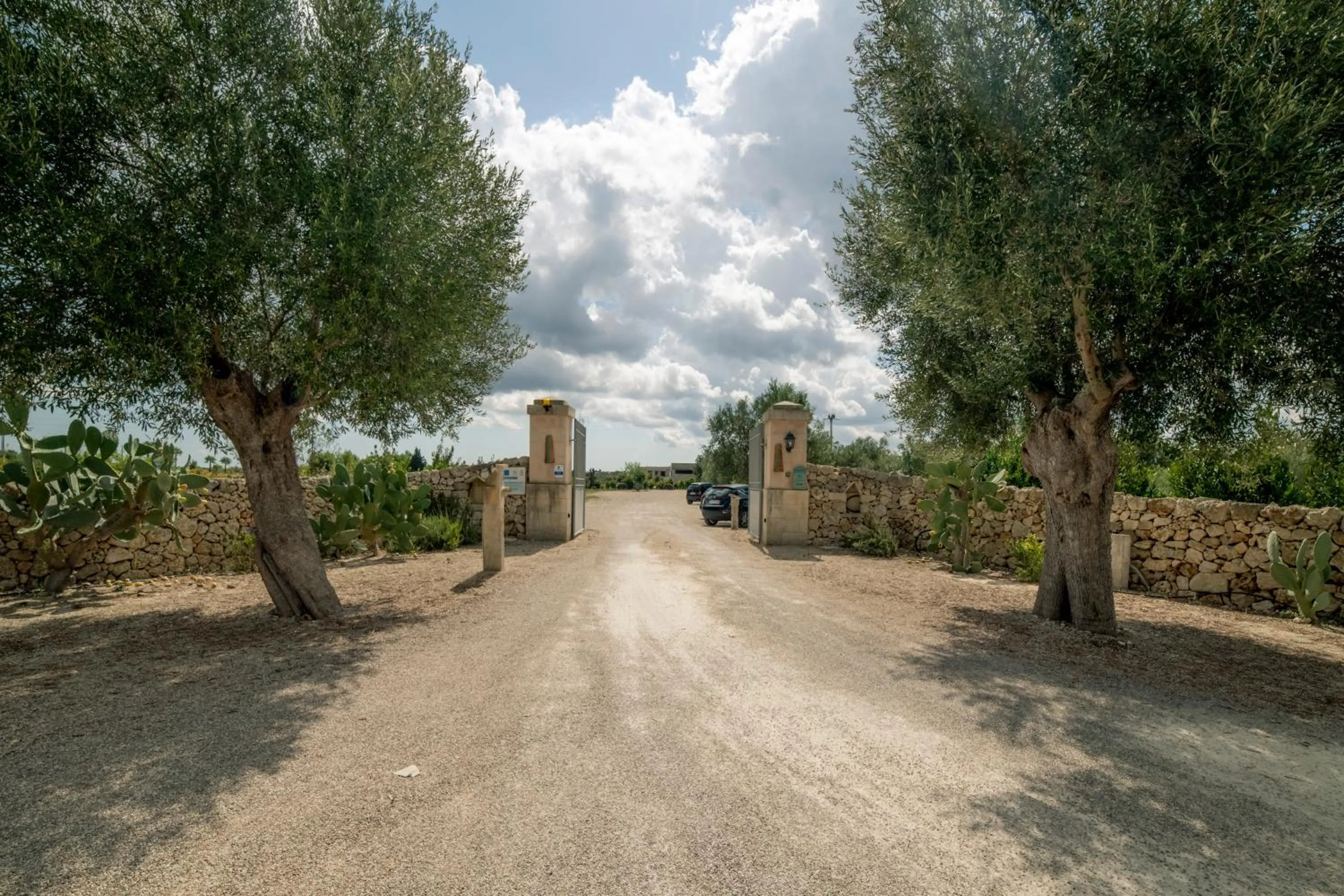 Facade/entrance in Relais Tenuta Campì