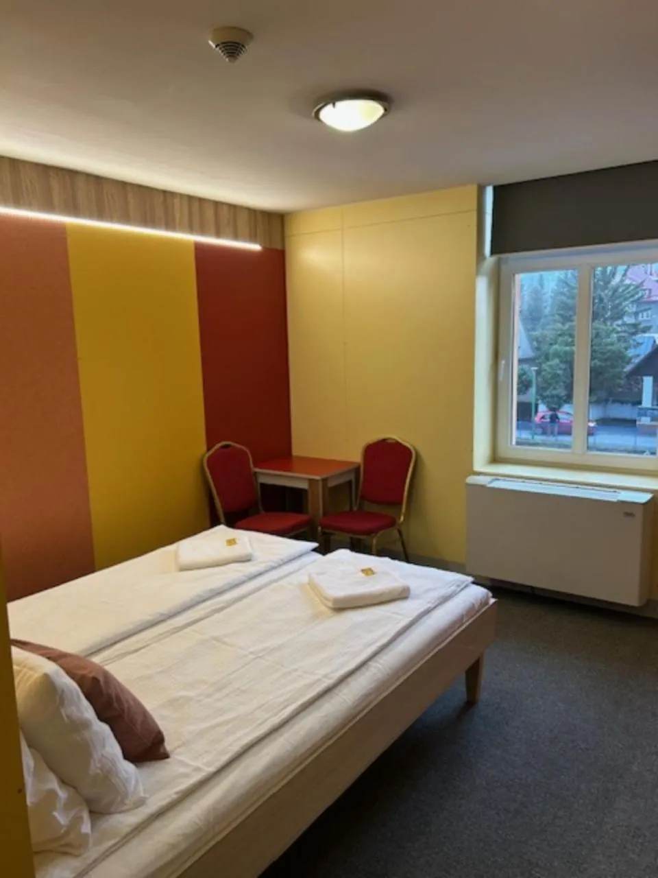 Property building, Bed in Elemels Planet