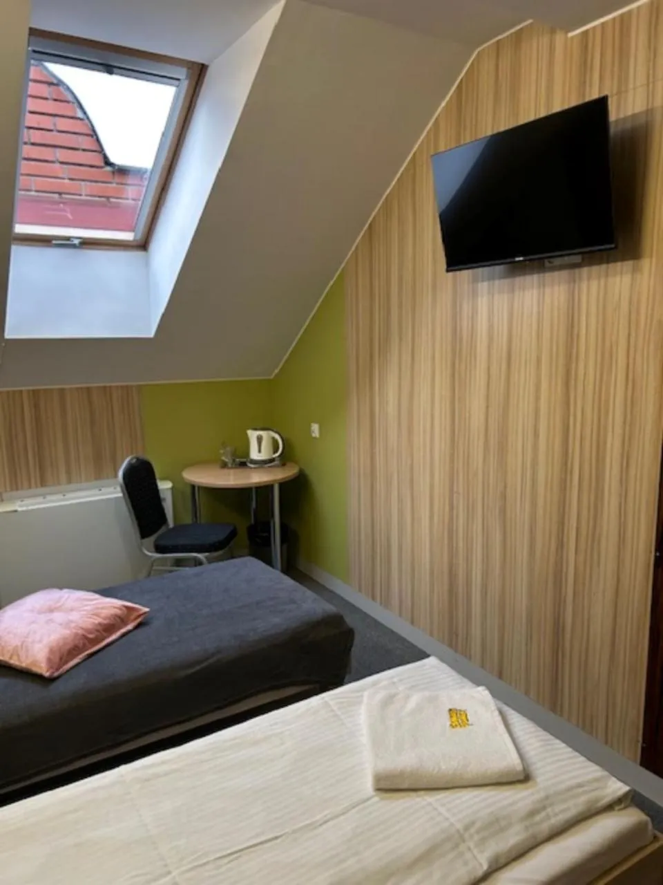 TV and multimedia, Bed in Elemels Planet