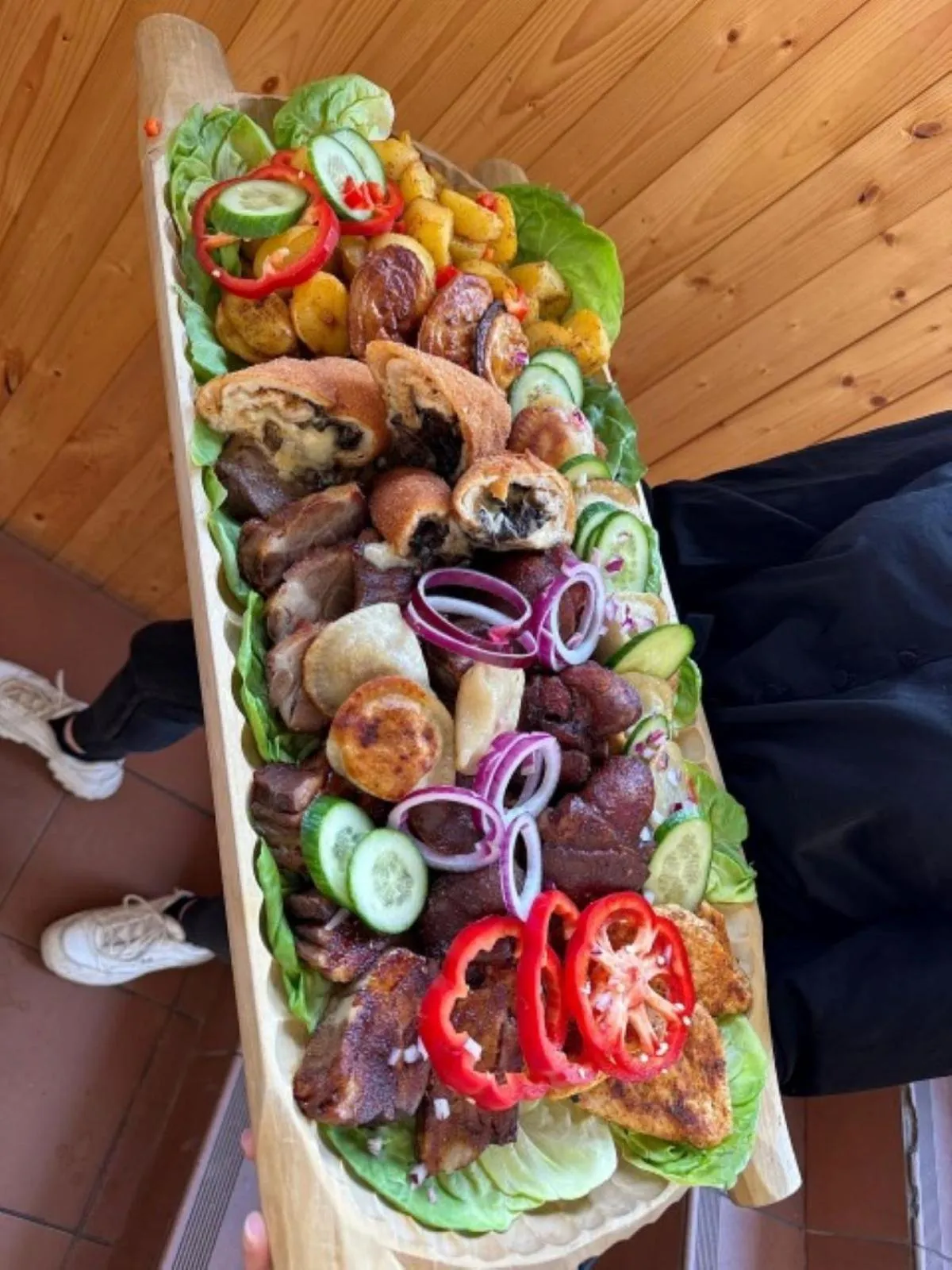 Restaurant/places to eat in Elemels Planet