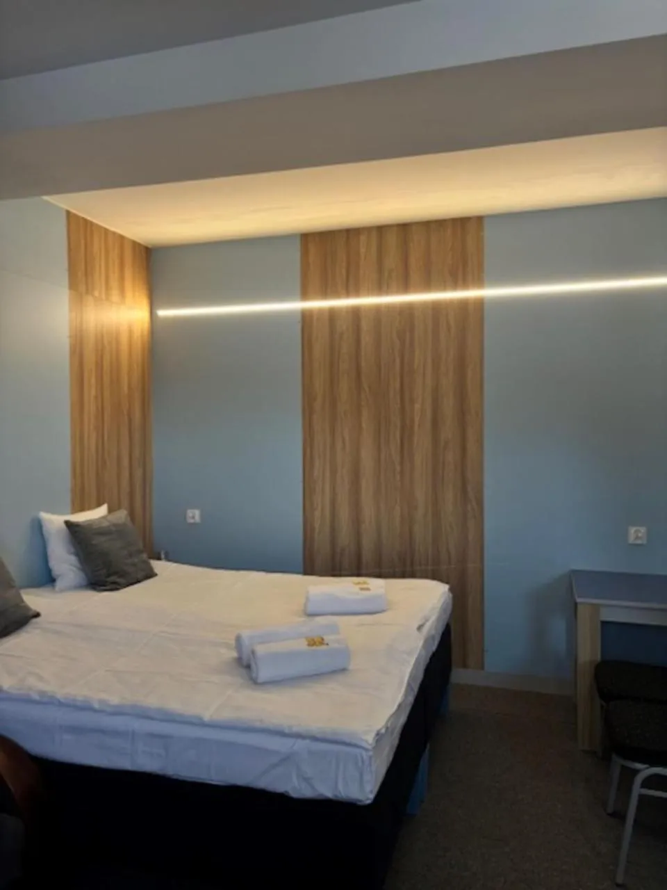 Property building, Bed in Elemels Planet