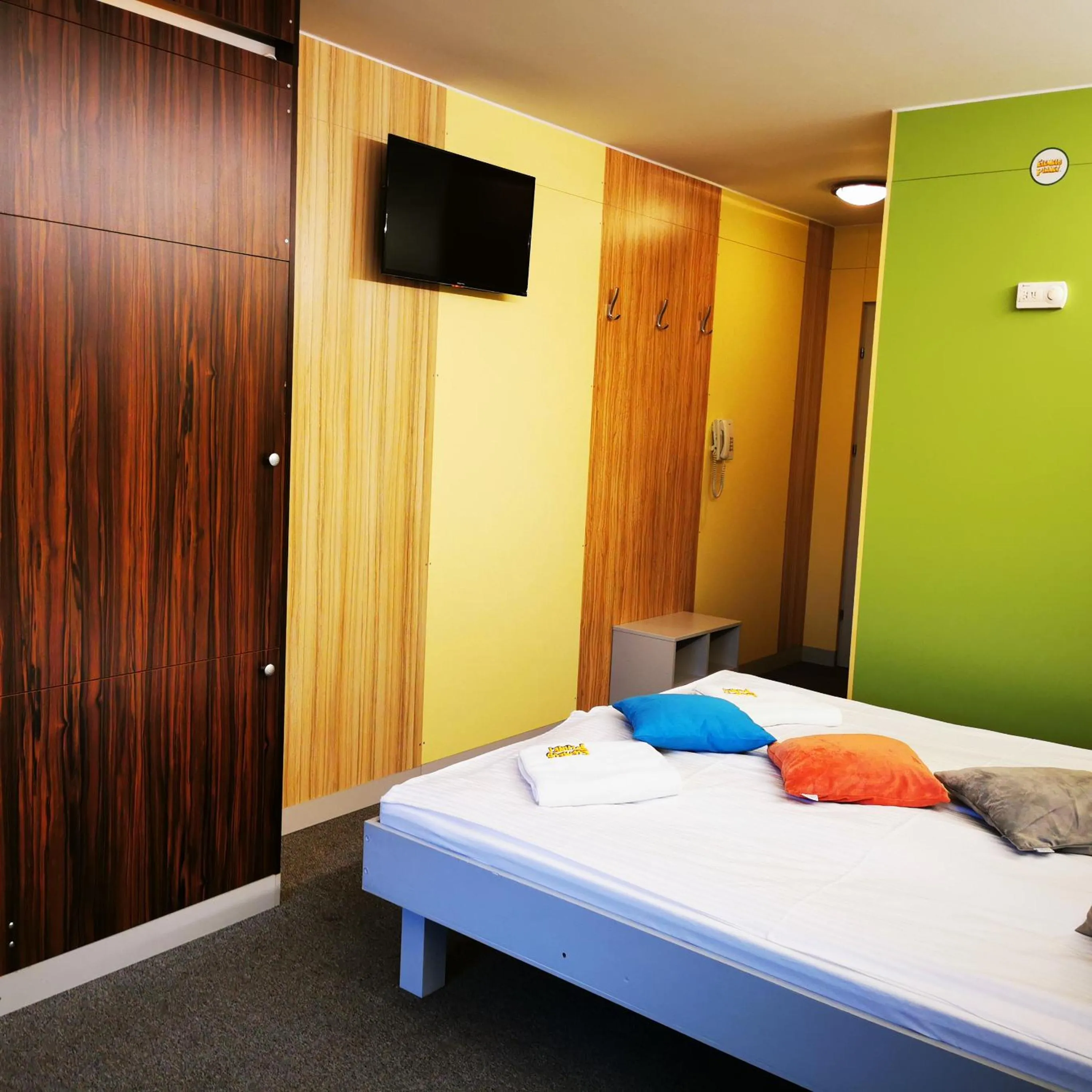 Bed in Elemels Planet