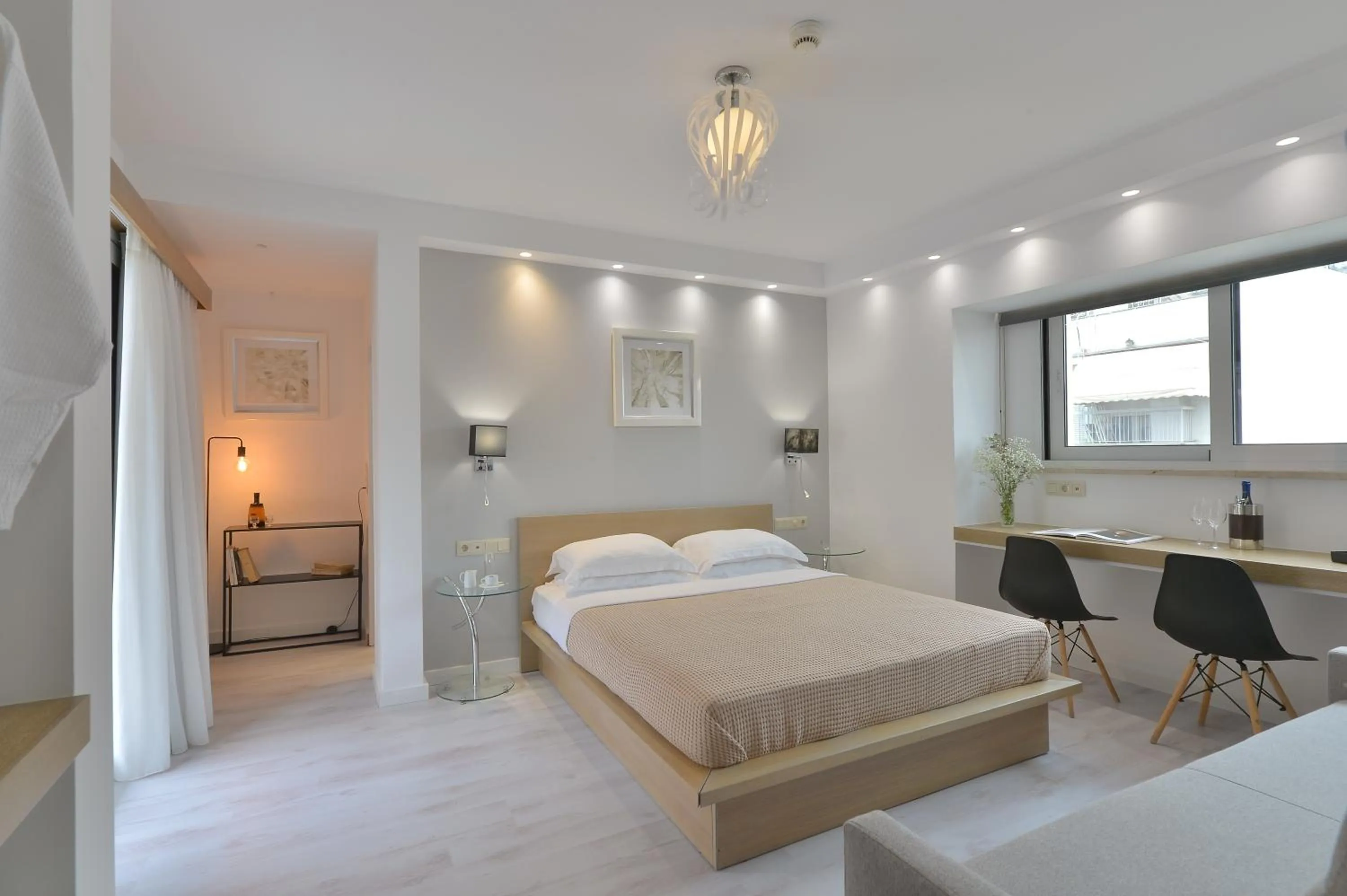 Photo of the whole room, Bed in Alter Athens