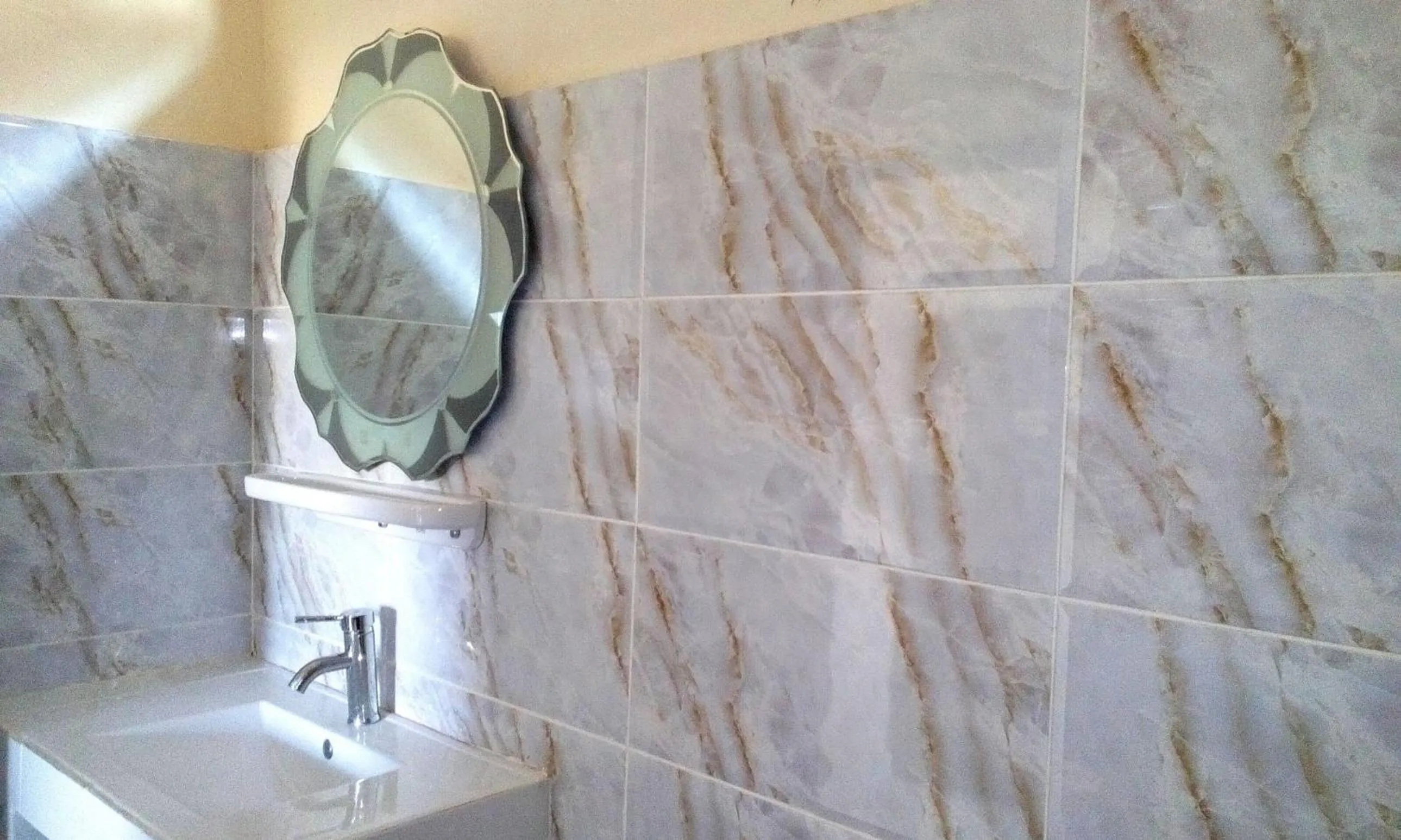 Shower in Puri Asri Bungalow Ubud