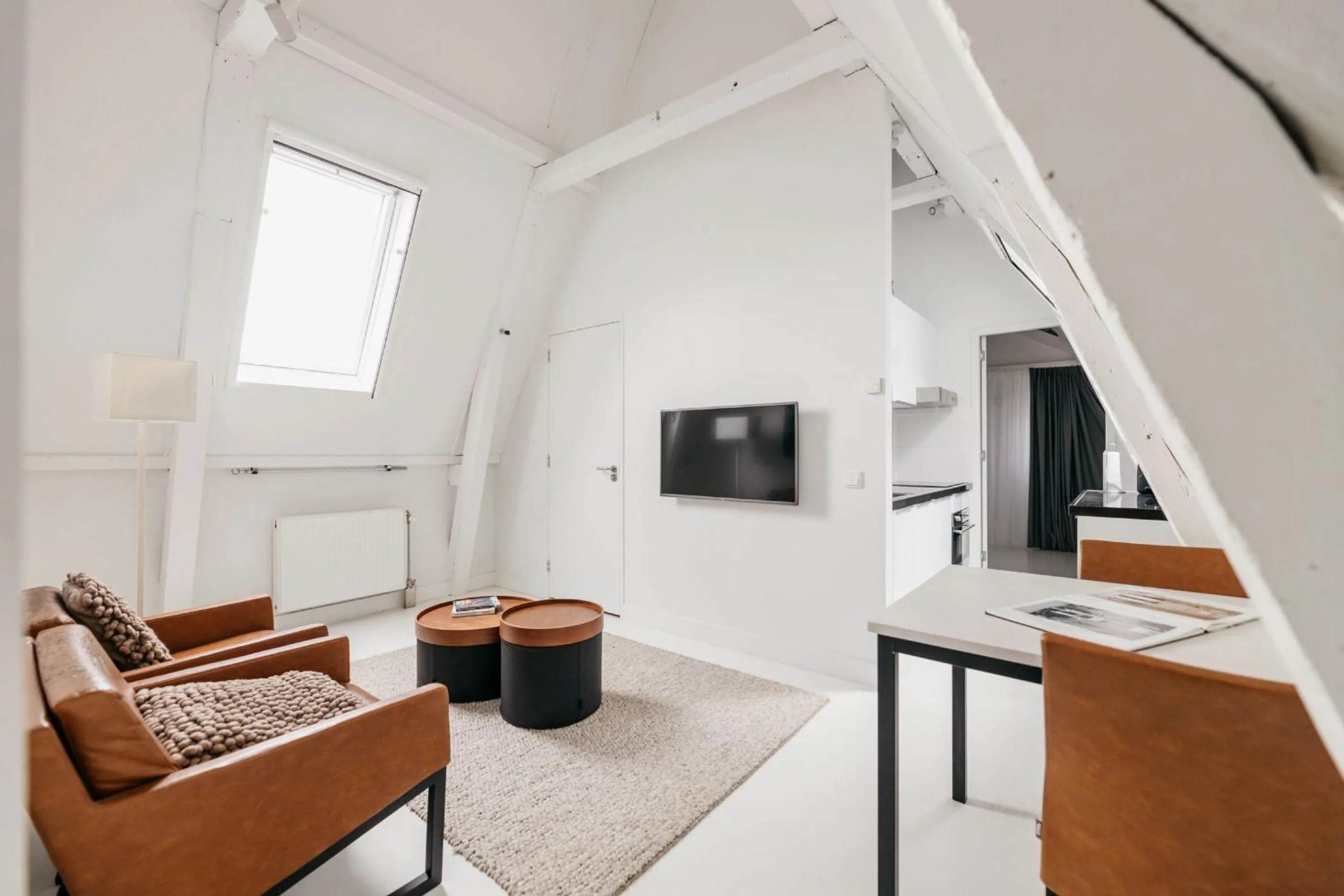 Living room in YAYS Amsterdam Salthouse Canal by Numa