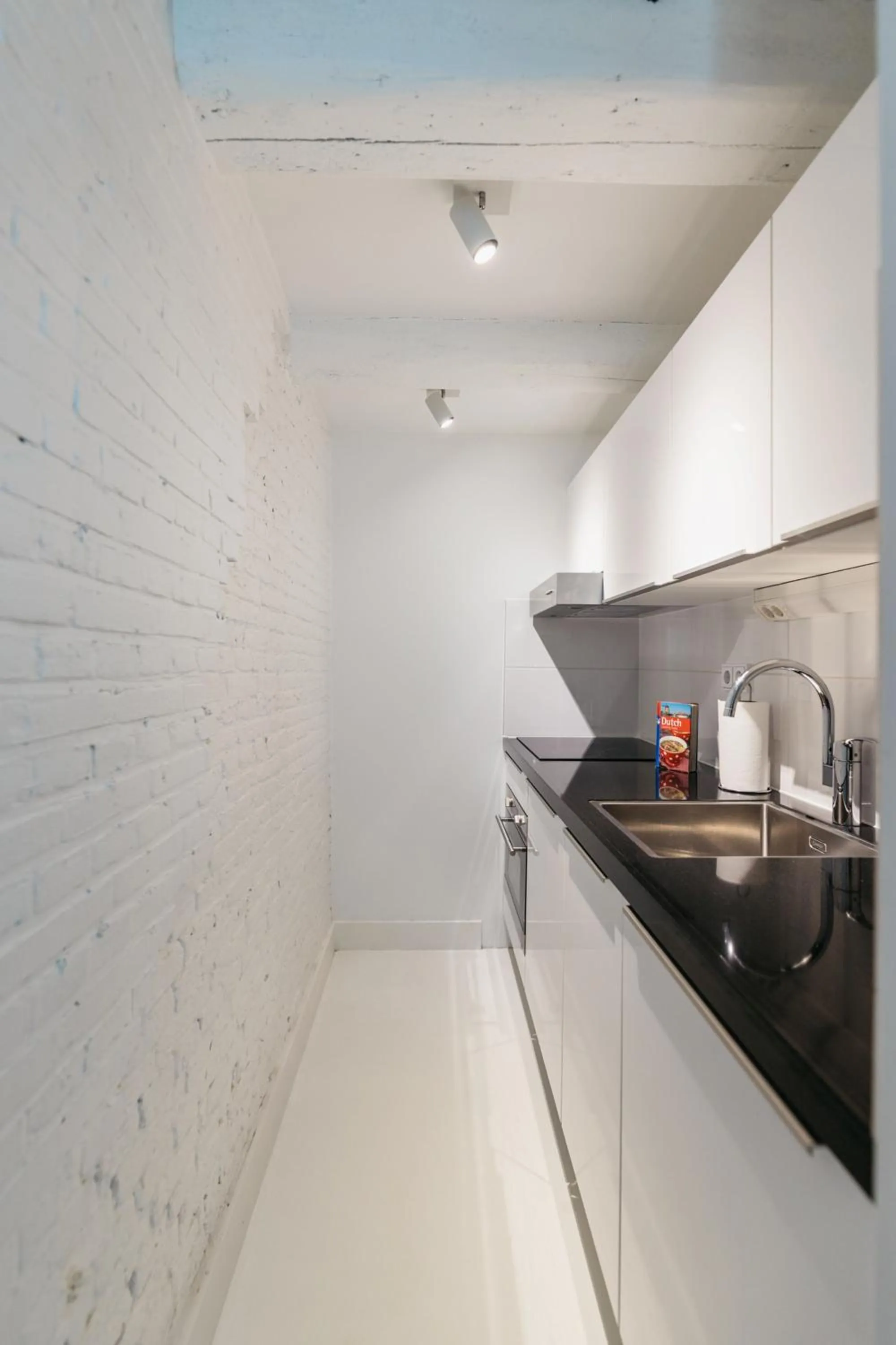 Kitchen or kitchenette in YAYS Amsterdam Salthouse Canal by Numa