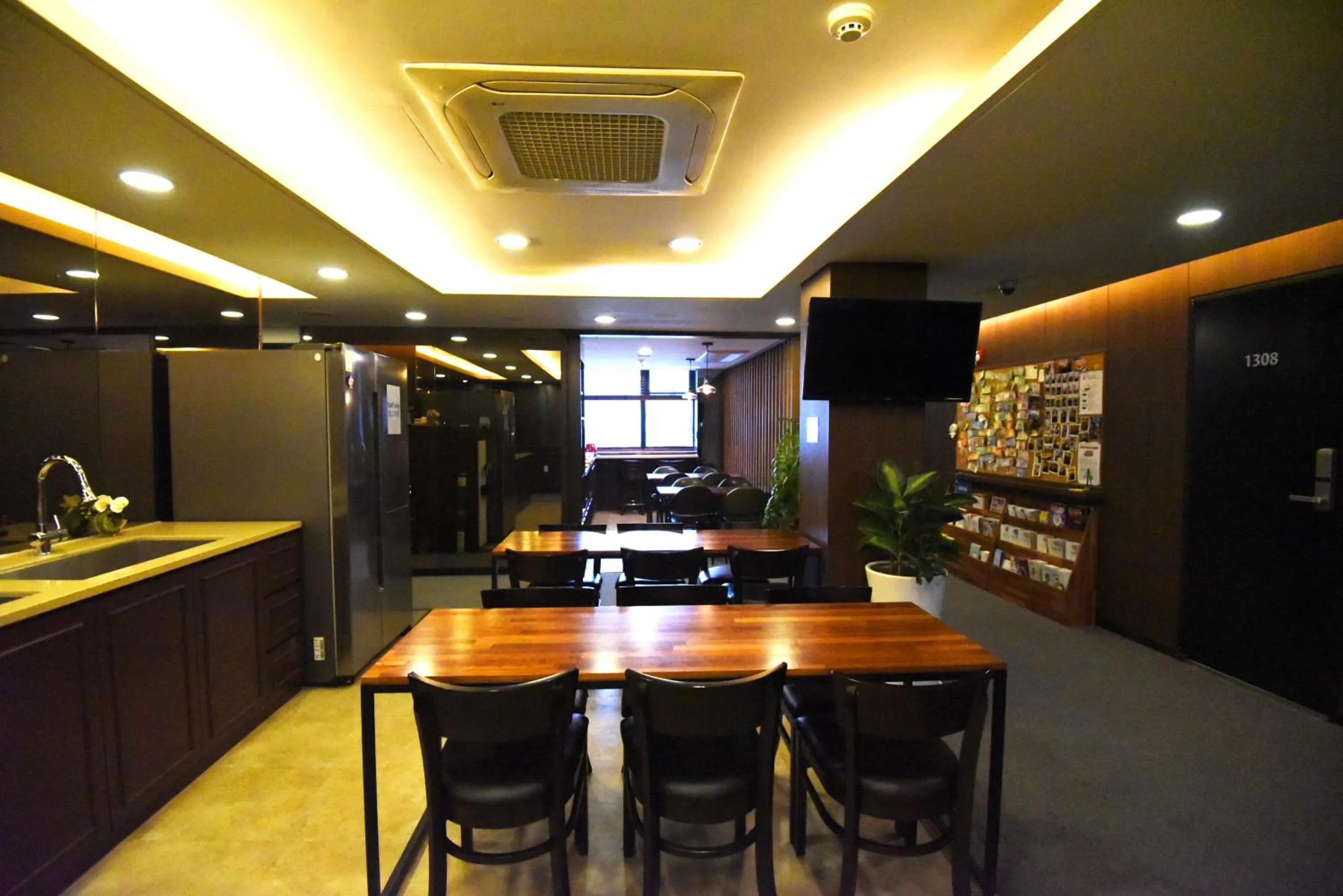 Lobby or reception in 57 Myeongdong Hostel