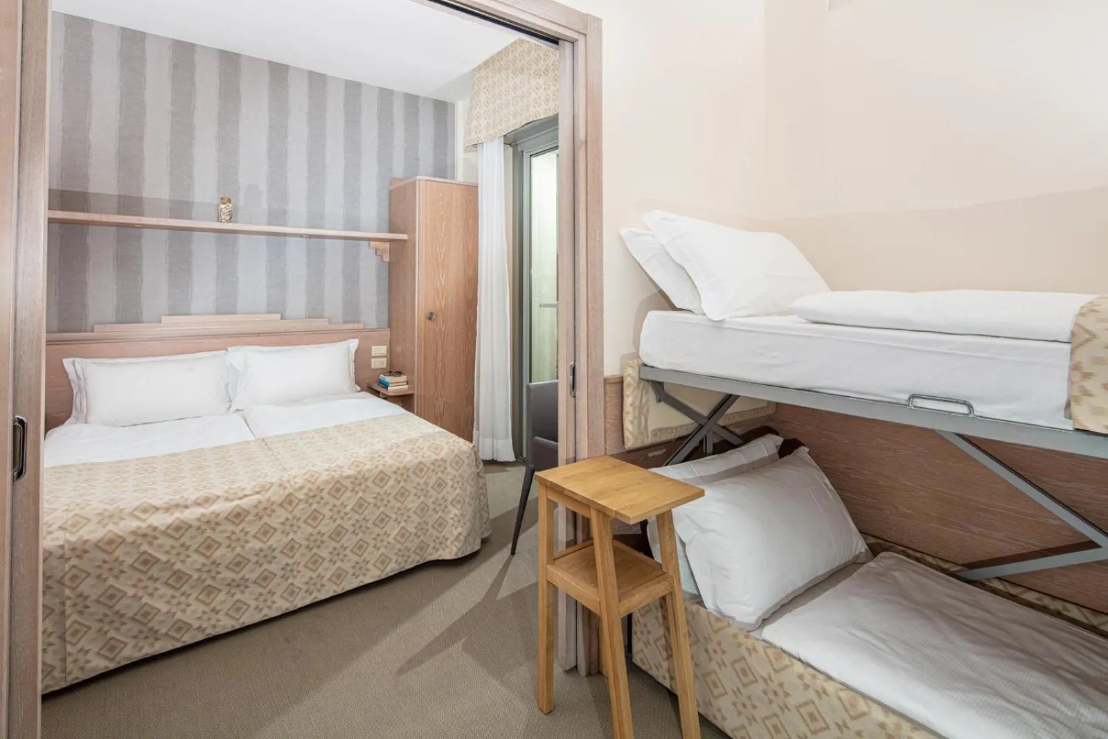 Bedroom, Bed in Hotel Europa Lignano