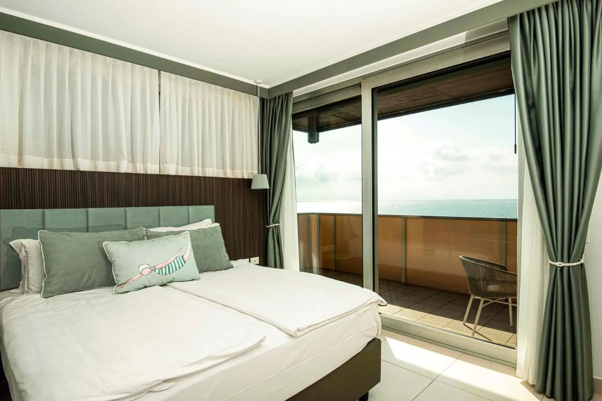 View (from property/room), Bed in Hotel Europa Lignano