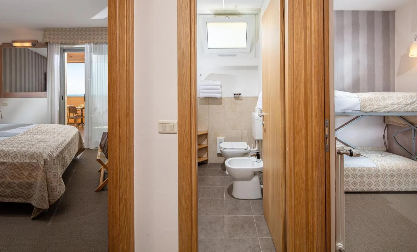 Bedroom, Bed in Hotel Europa Lignano