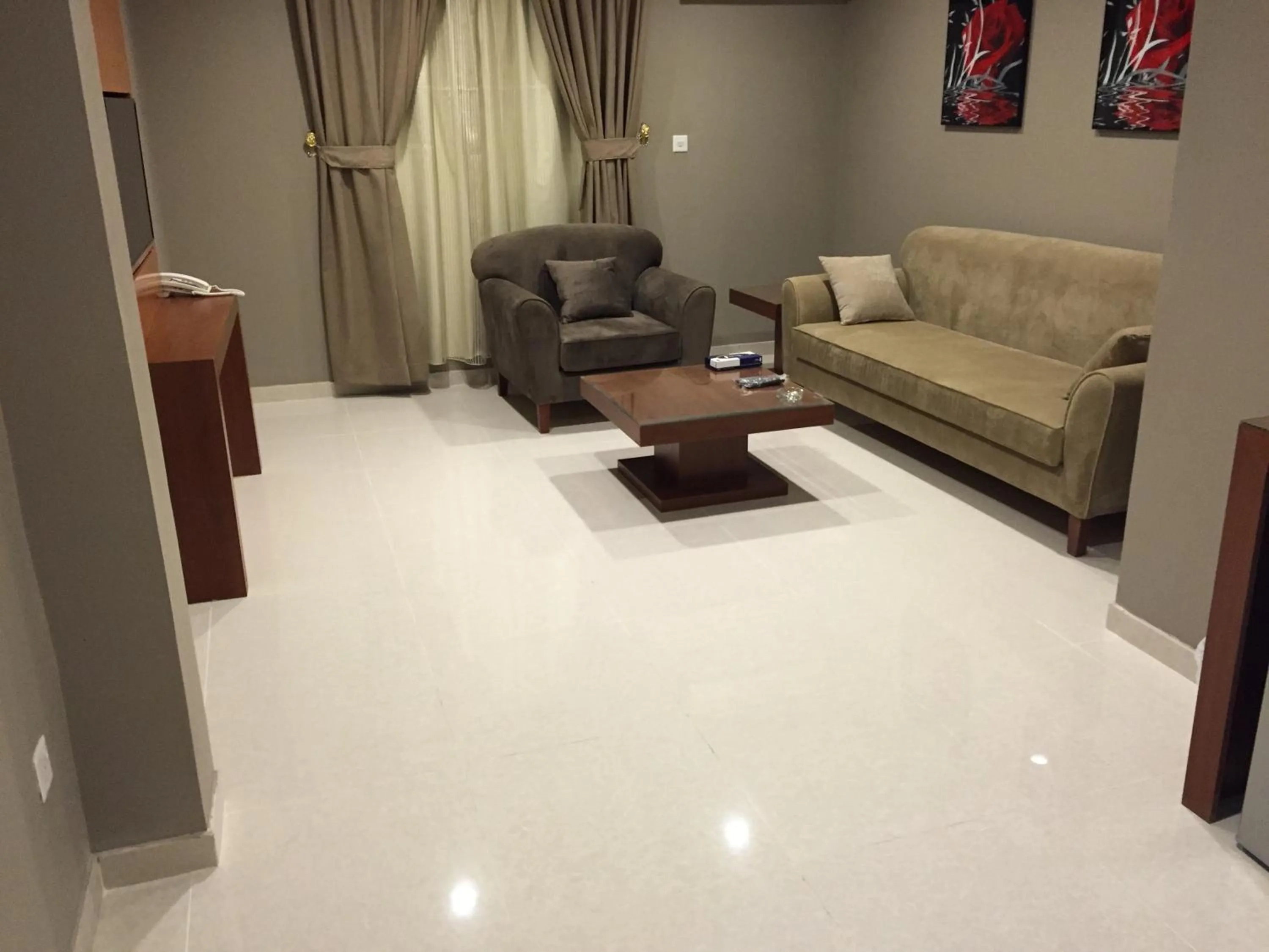 Living room in Ashbonh Hotel Suites